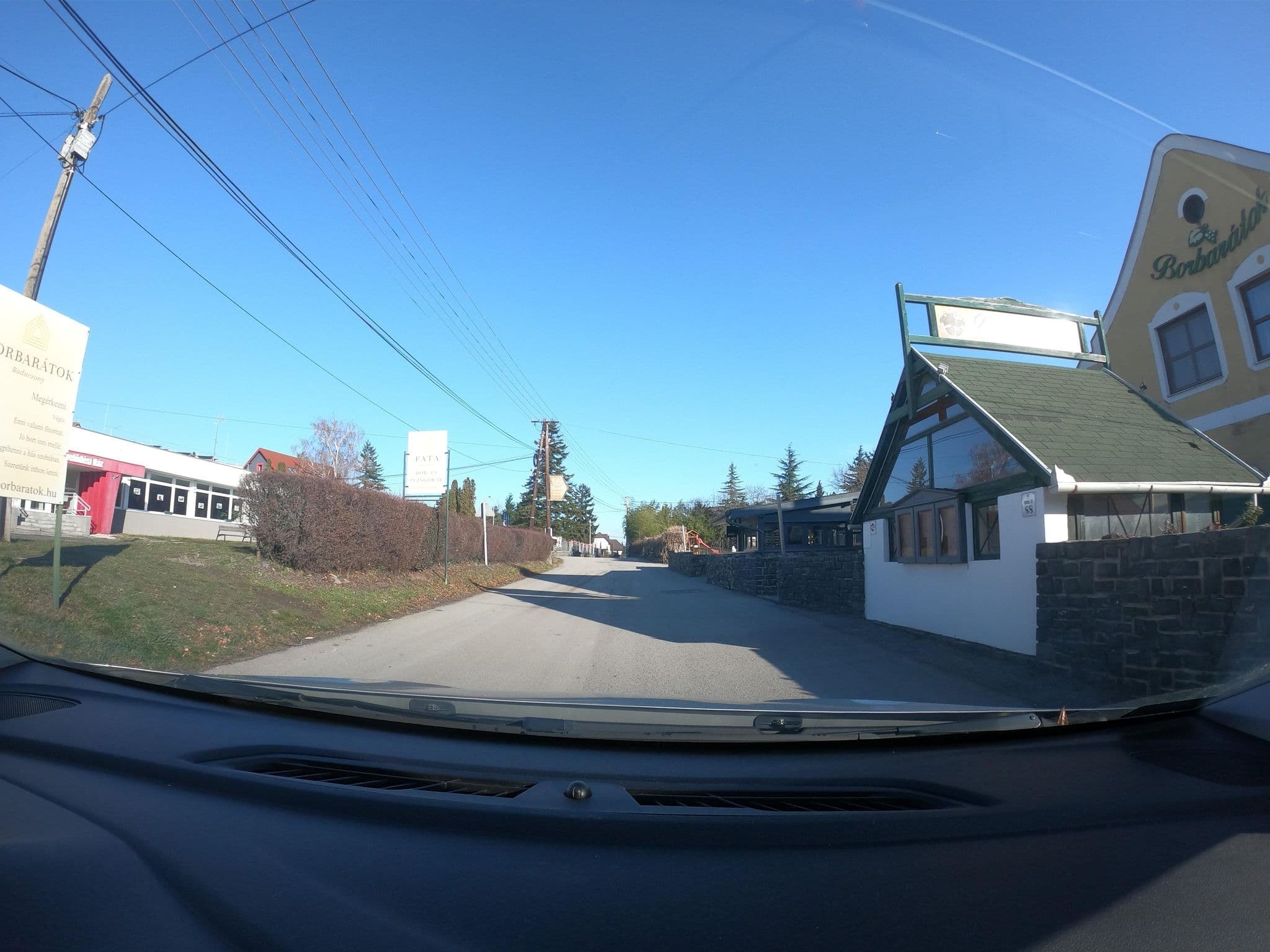 Street view near Borbarátok Panzió, Badacsonytomaj — © vst (CC BY-SA · Mapillary)