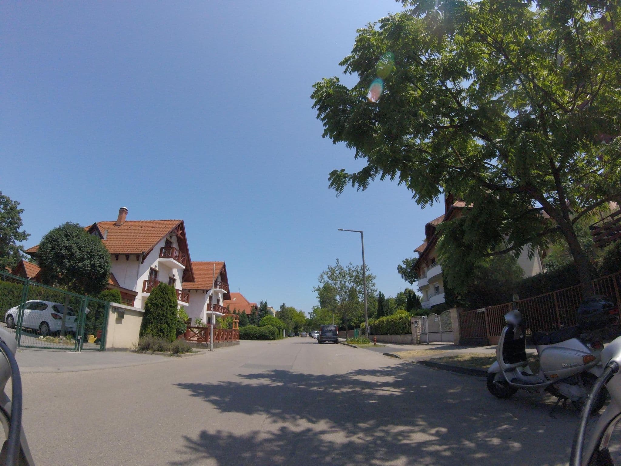 Street view near Napsugár Apartman Balatonlelle, Balatonlelle — © goprohero (CC BY-SA · Mapillary)
