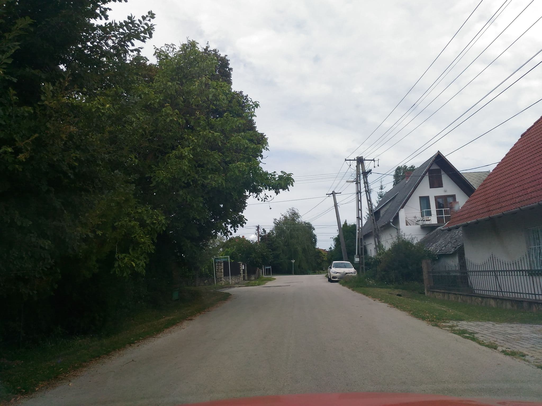 Street view near Mokus Udulo, Zánka — © esandorhu (CC BY-SA · Mapillary)