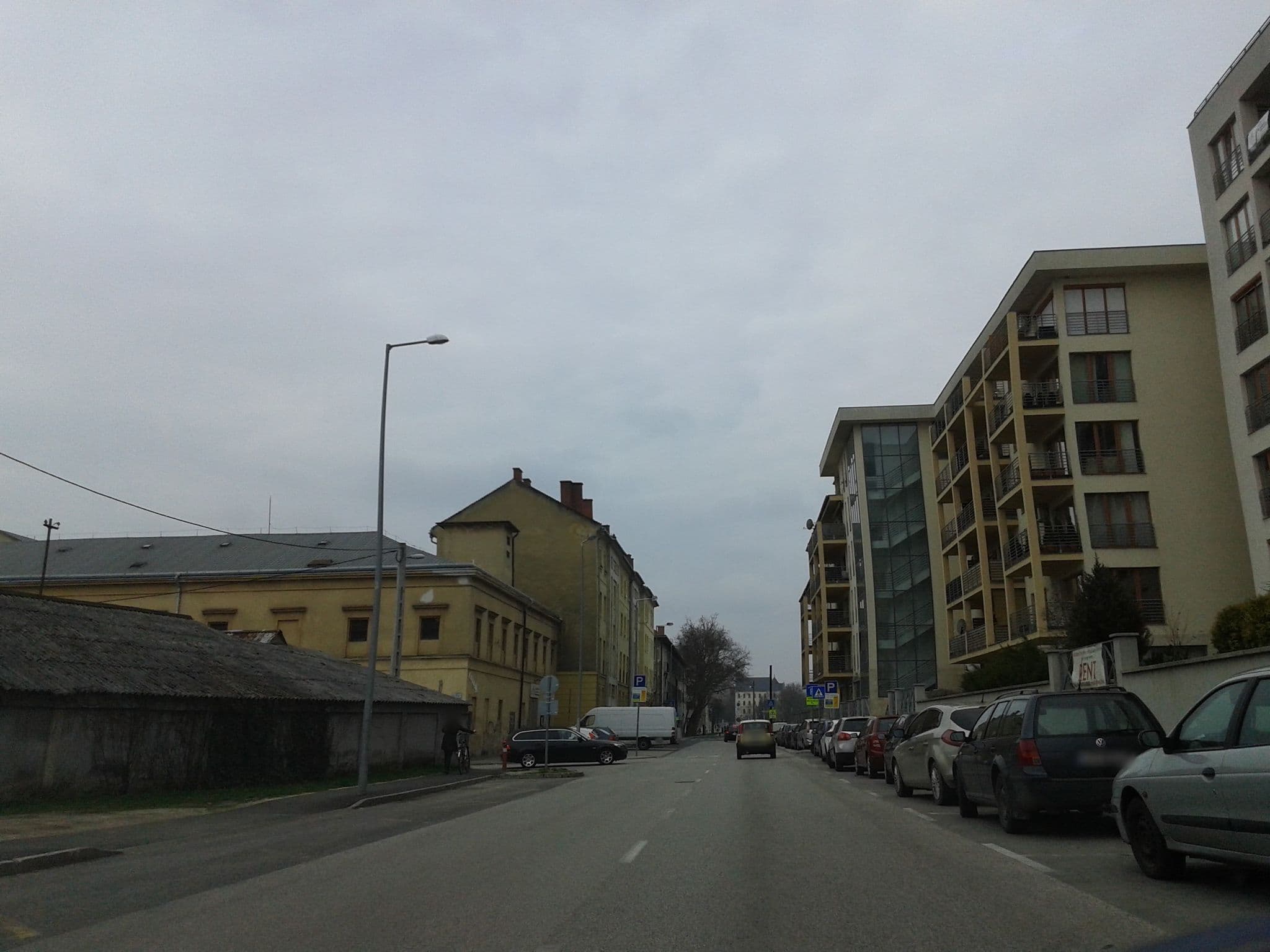 Street view near Dunalux Apartman, Győr — © esandorhu (CC BY-SA · Mapillary)