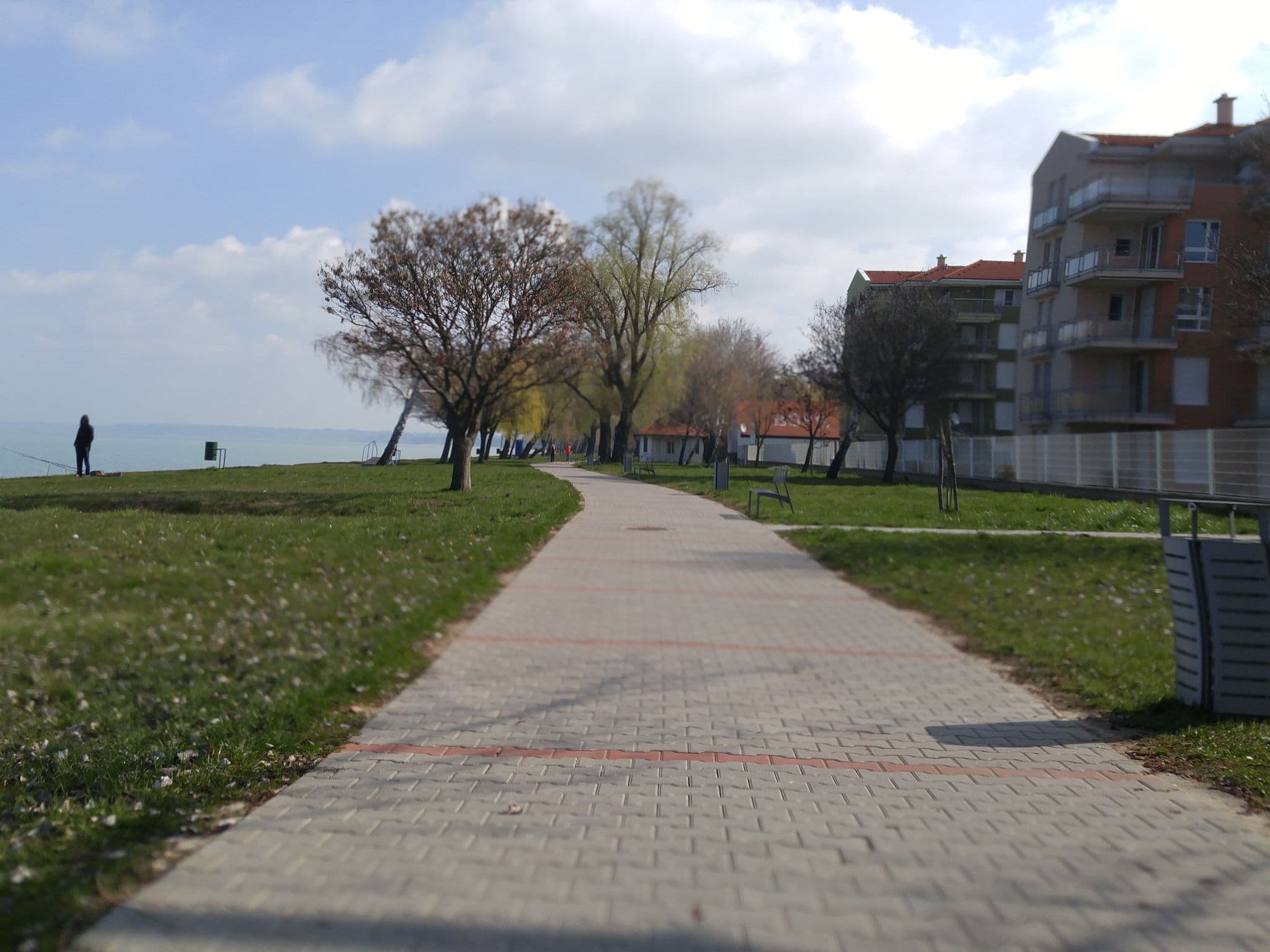 Street view near Galerius Beach Deluxe Apartment Siófok, Siófok — © tamaes (CC BY-SA · Mapillary)