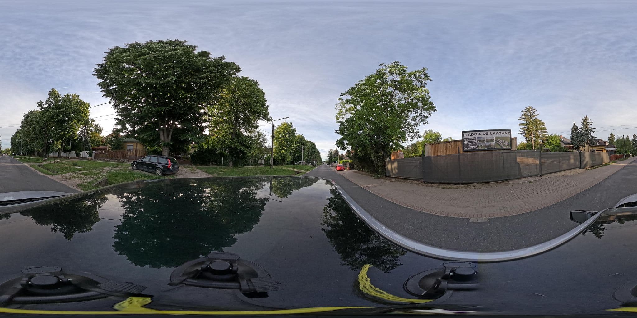 Street view near Eszter Apartmanház Siófok, Siófok — © kami911 (CC BY-SA · Mapillary)