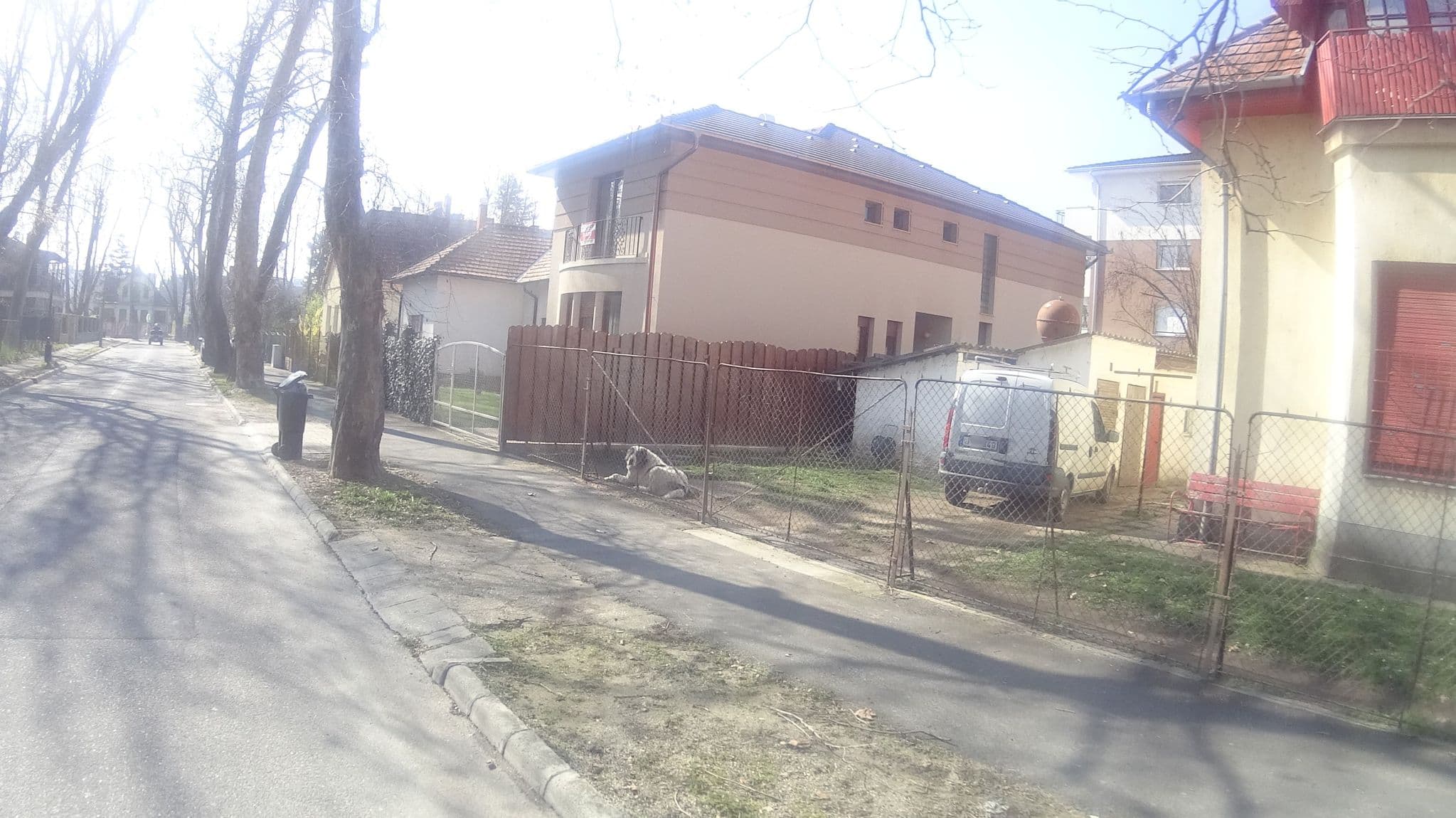 Street view near Smeraldo Wellness Apartman Siófok, Siófok — © tamaes (CC BY-SA · Mapillary)