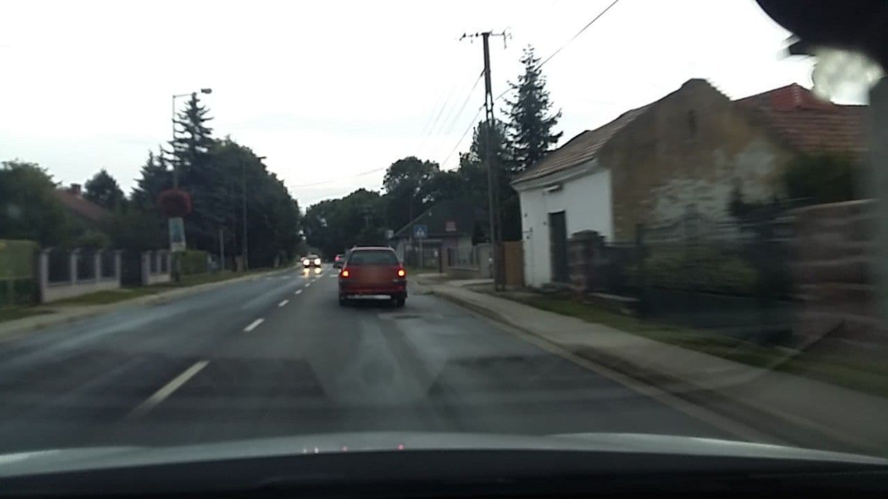 Street view near Szivárvány Apartman, Balatonalmádi — © vst (CC BY-SA · Mapillary)