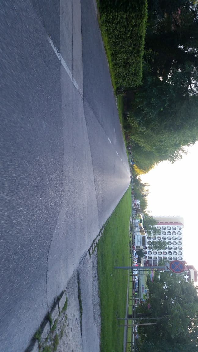 Street view near Apartmanház Liszt Ferenc 19-21, Siófok — © hmartin (CC BY-SA · Mapillary)