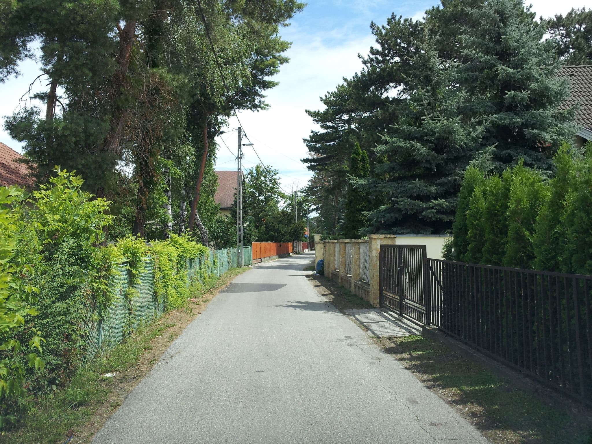 Street view near Andi Ház Siófok, Siófok — © kolesajr (CC BY-SA · Mapillary)