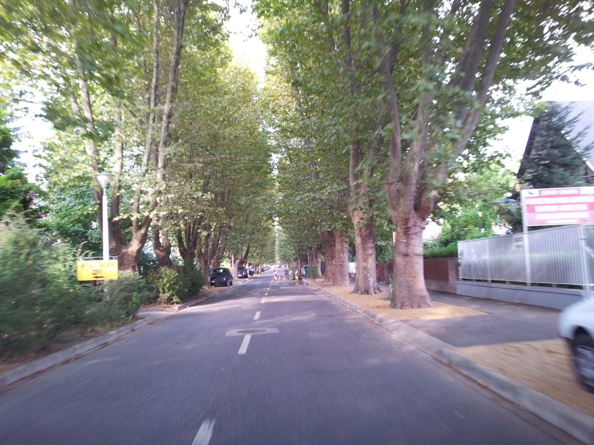 Street view near Vicze Apartman, Siófok — © kolesajr (CC BY-SA · Mapillary)