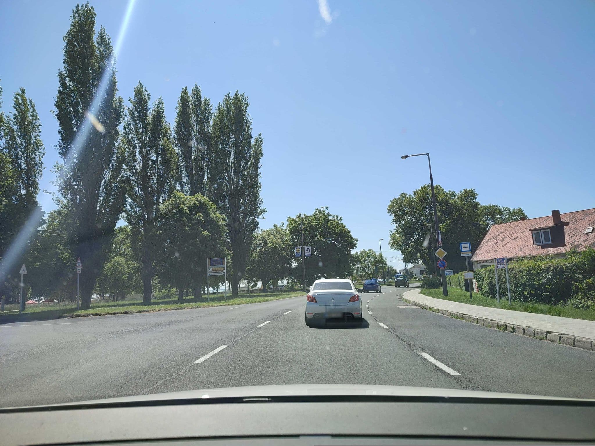 Street view near Budatava apartmanház, Balatonalmádi — © teamwork (CC BY-SA · Mapillary)