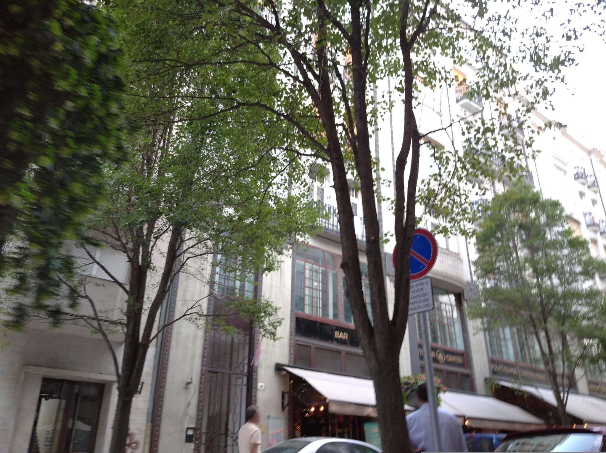 Street view near The Local Hub, Lipótváros — © grozsa11 (CC BY-SA · Mapillary)