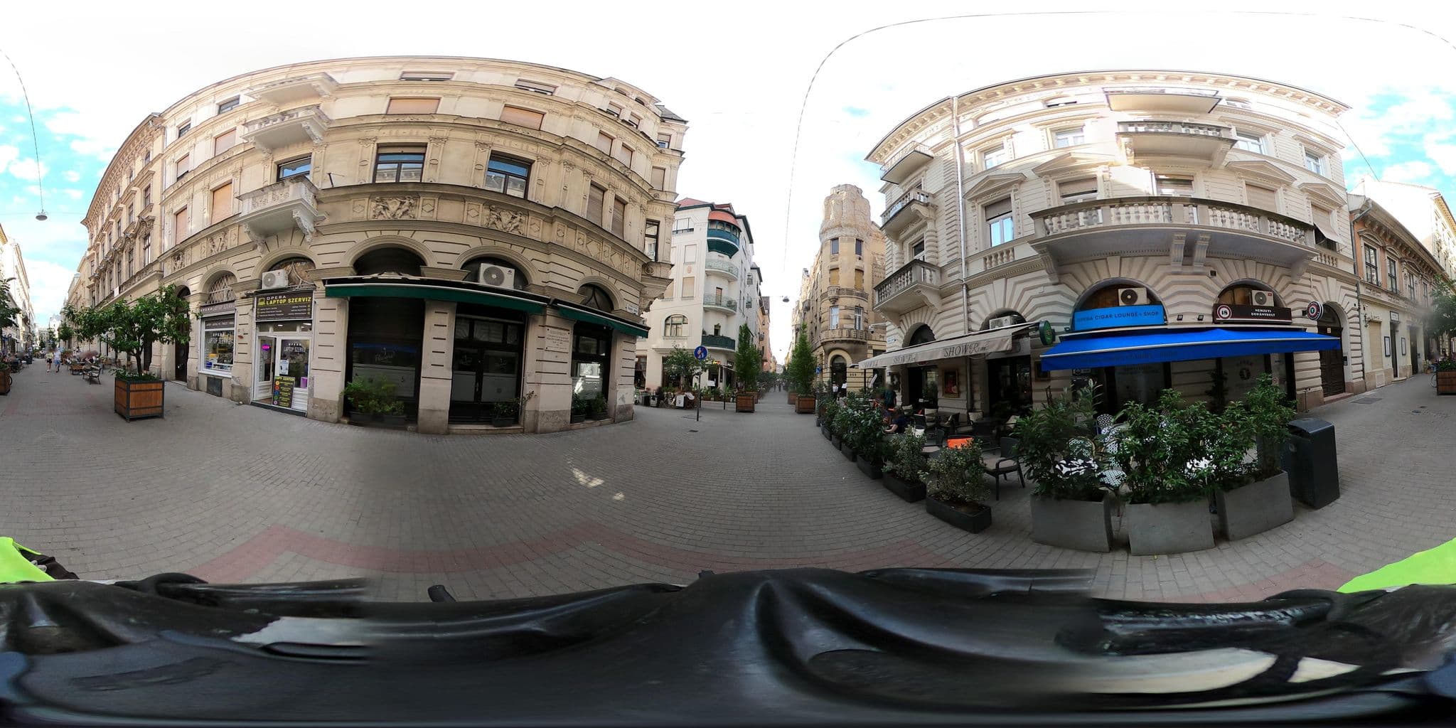 Street view near Opera Balcony Apartment Budapest, Budapest VI. kerület — © grozsa11 (CC BY-SA · Mapillary)
