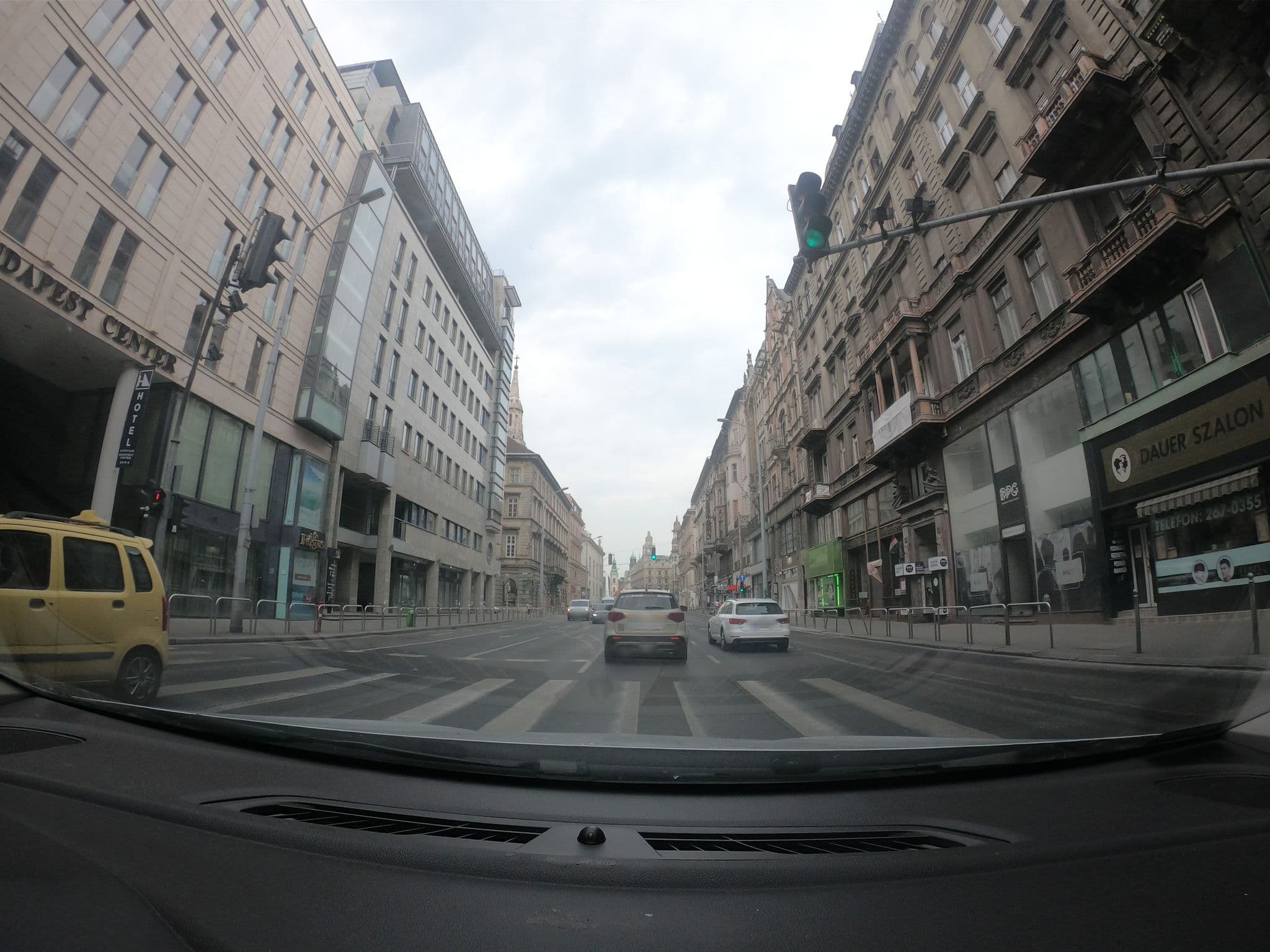 Street view near Bridge Elizabet Hostel, Palotanegyed — © vst (CC BY-SA · Mapillary)