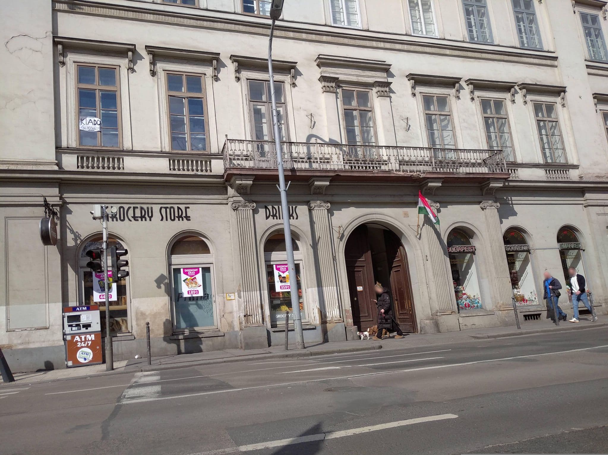Street view near Best Downtown Apartments, Budapest V. kerület — © grozsa11 (CC BY-SA · Mapillary)