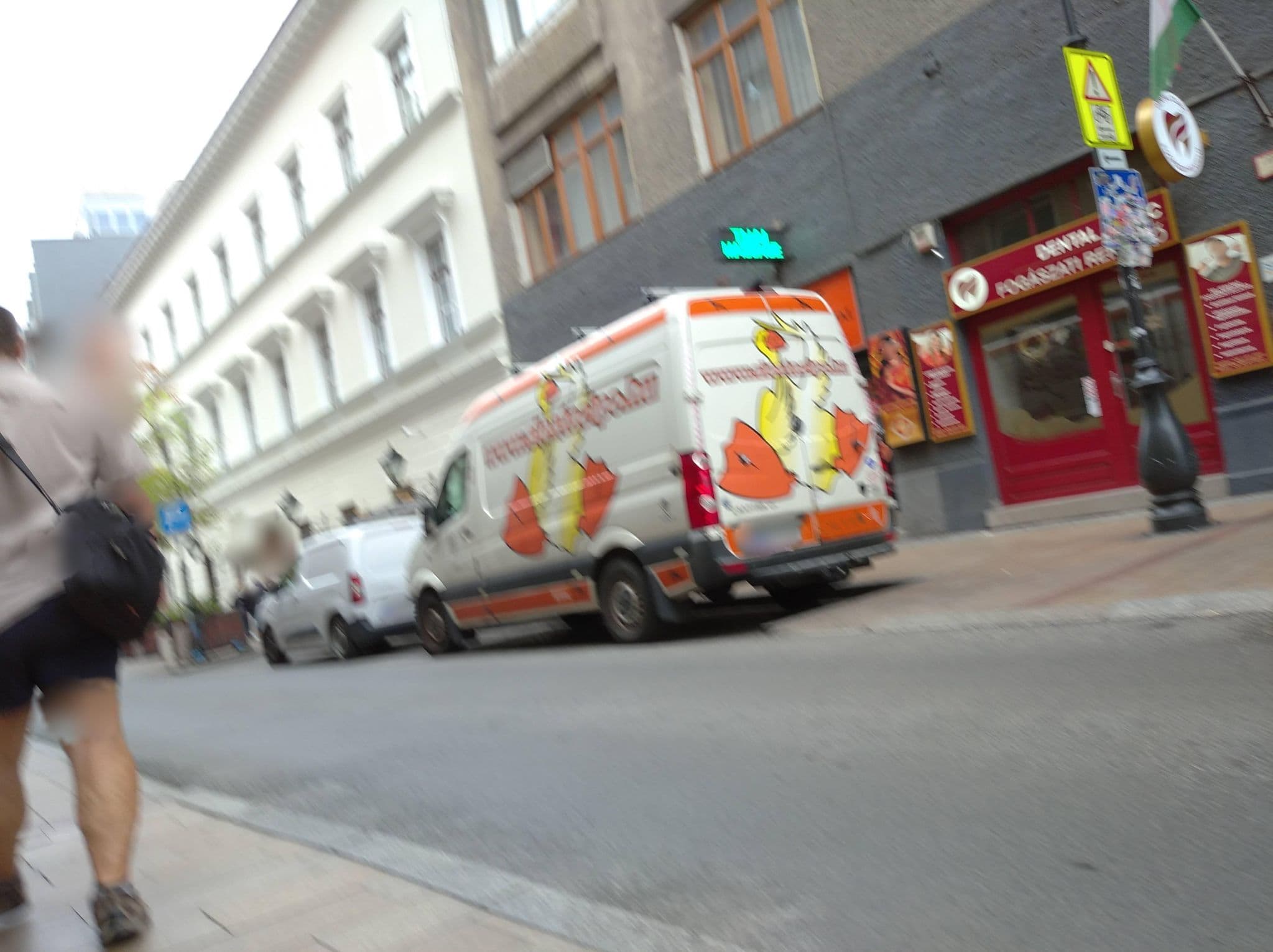 Street view near King Residences, Budapest V. kerület — © grozsa11 (CC BY-SA · Mapillary)