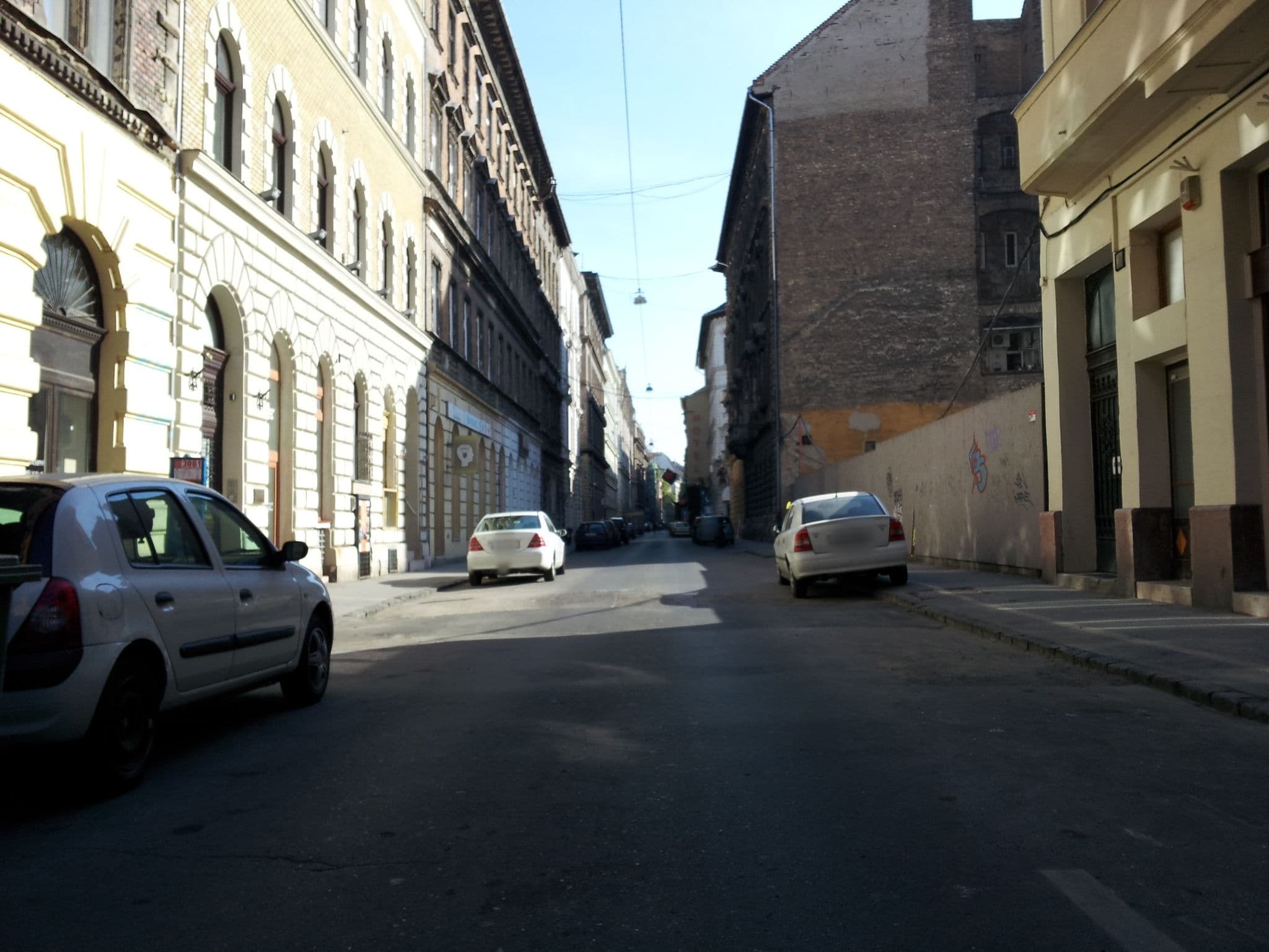 Street view near Brody Art Apartments, Budapest V. kerület — © kolesajr (CC BY-SA · Mapillary)