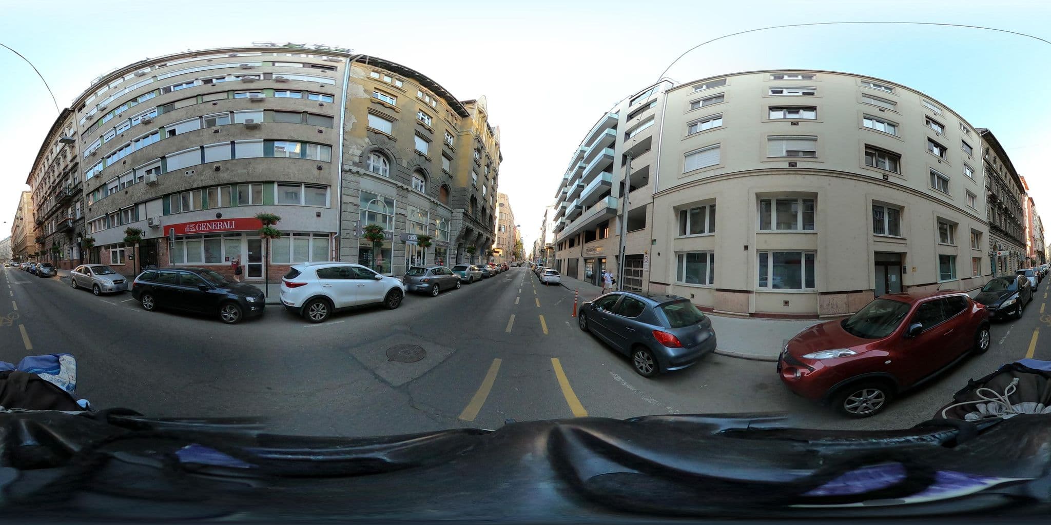 Street view near Little Americas Concert Hall Apts, Újlipótváros — © grozsa11 (CC BY-SA · Mapillary)