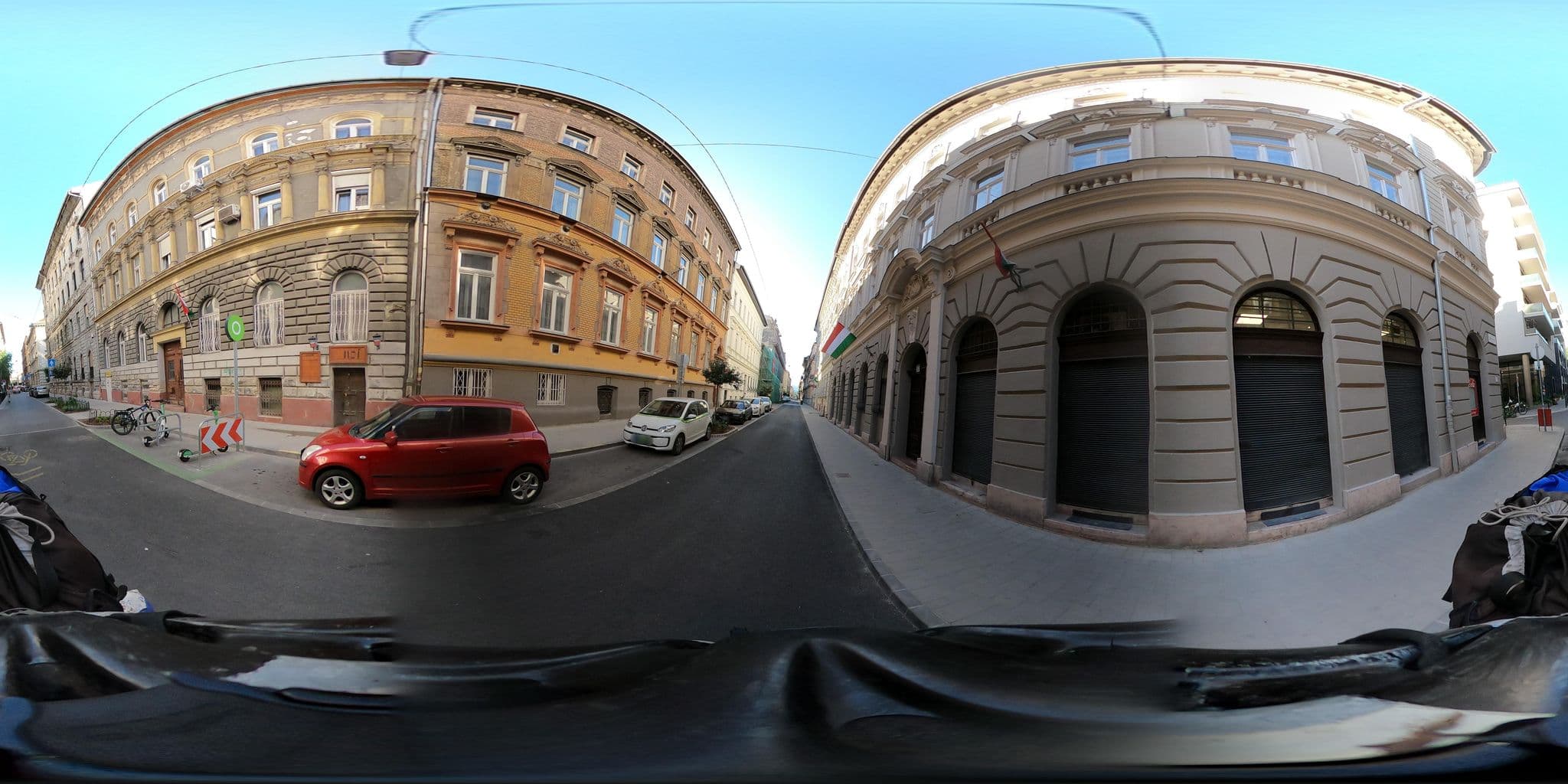 Street view near Rózsa  U.95 Budapest, Pest, Budapest VI. kerület — © grozsa11 (CC BY-SA · Mapillary)