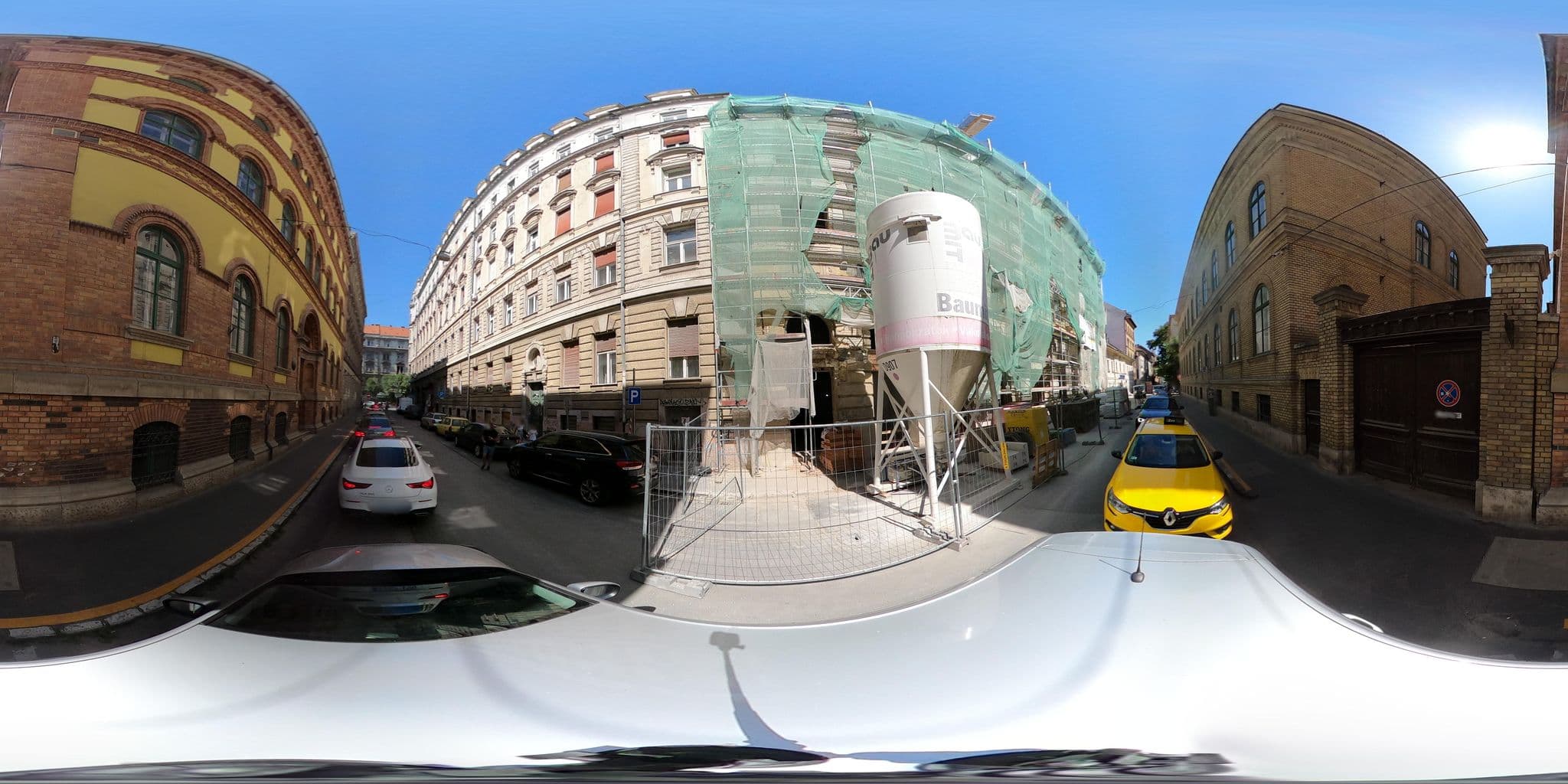 Street view near Museum roof apartment, Palotanegyed — © vst (CC BY-SA · Mapillary)