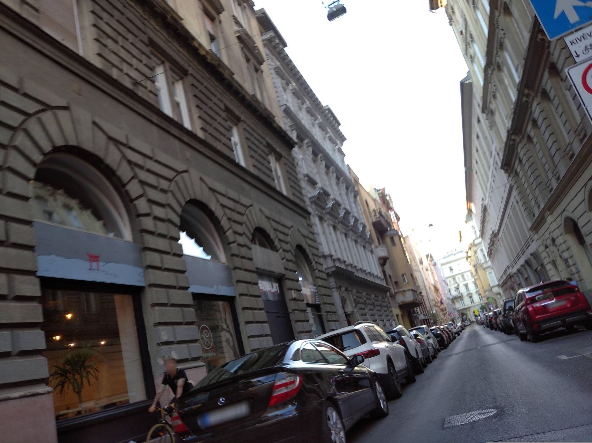 Street view near Broadway Apartman "SweetHomeFlat", Budapest VI. kerület — © grozsa11 (CC BY-SA · Mapillary)