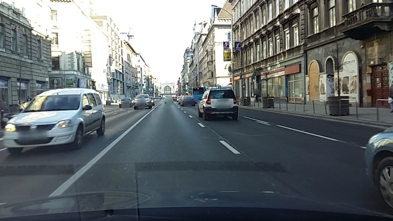 Street view near Melisa Apartment, Erzsébetváros — © vst (CC BY-SA · Mapillary)