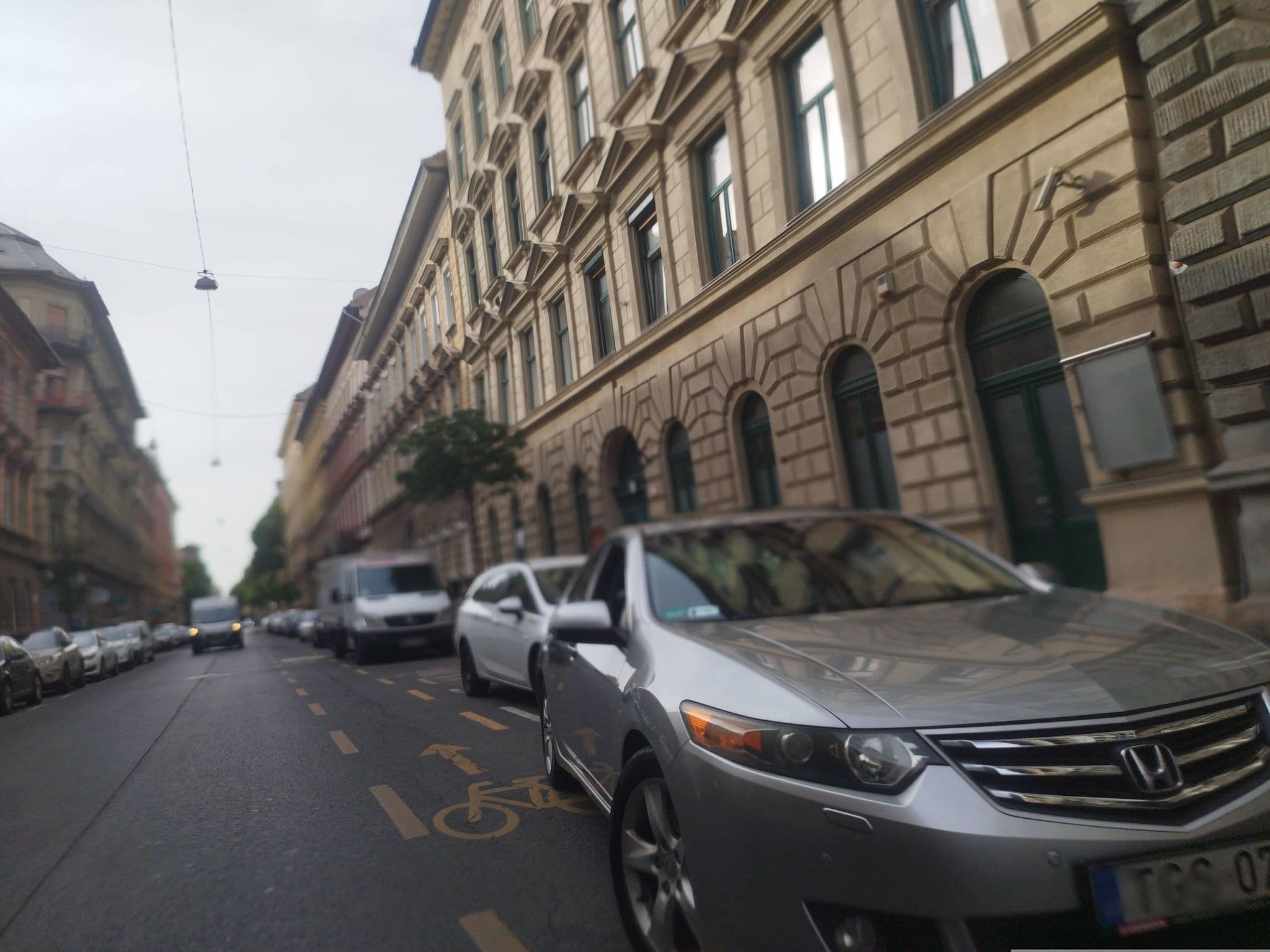 Street view near Kiláry art appartment Budapest, Erzsébetváros — © grozsa11 (CC BY-SA · Mapillary)