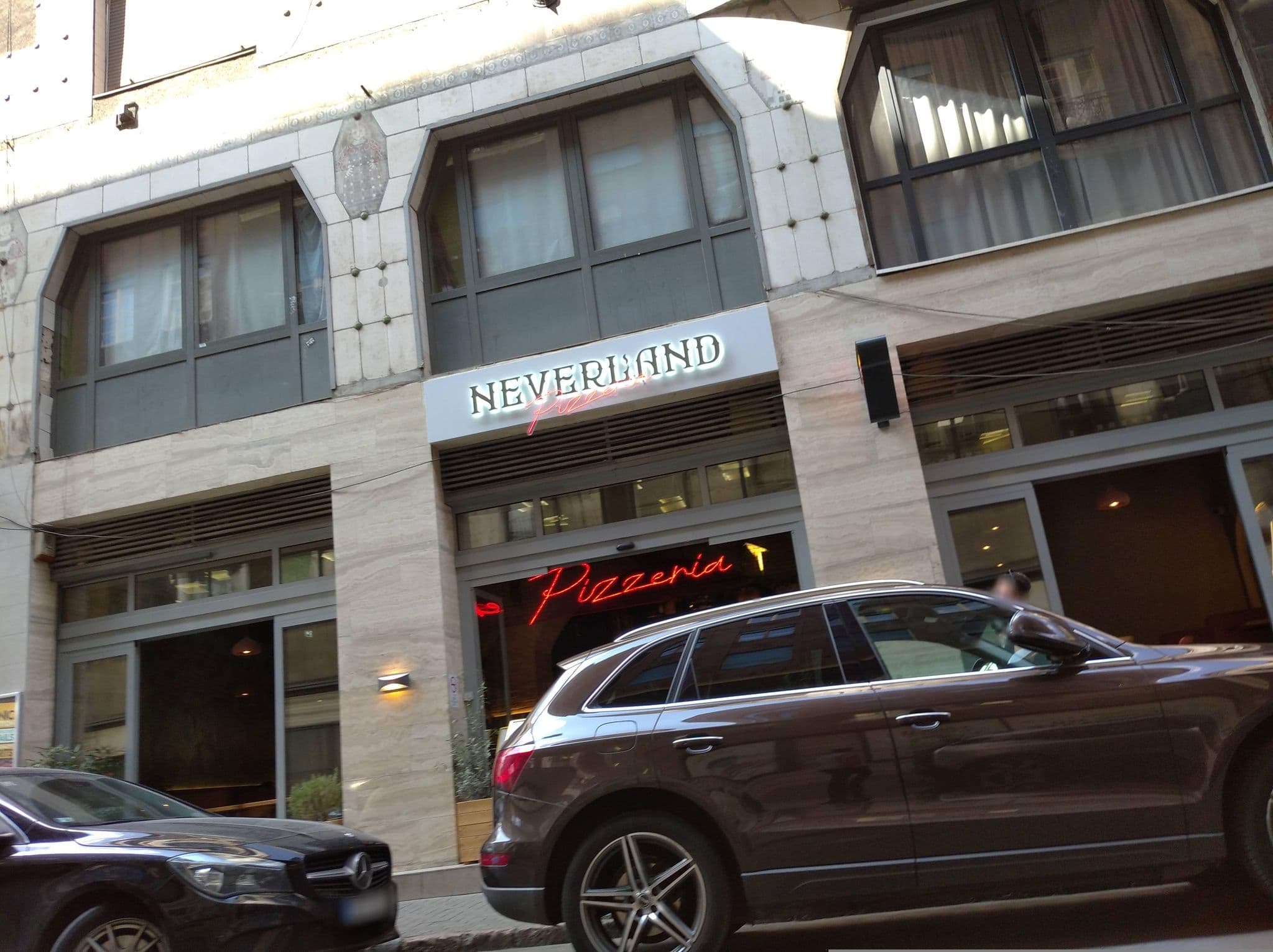 Street view near The Royals Downtown, Palotanegyed — © grozsa11 (CC BY-SA · Mapillary)