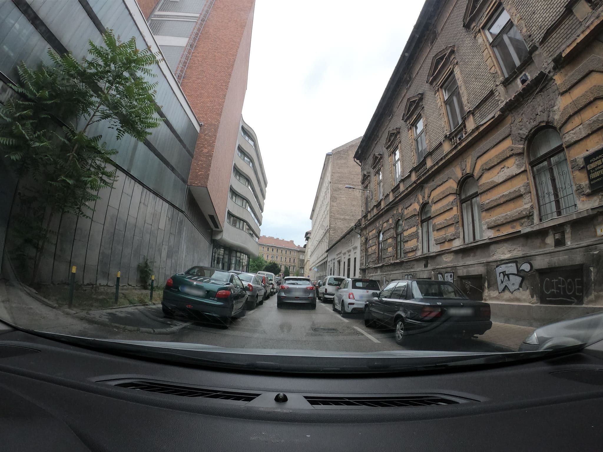 Street view near Suite Hostel, Belső-Ferencváros — © vst (CC BY-SA · Mapillary)