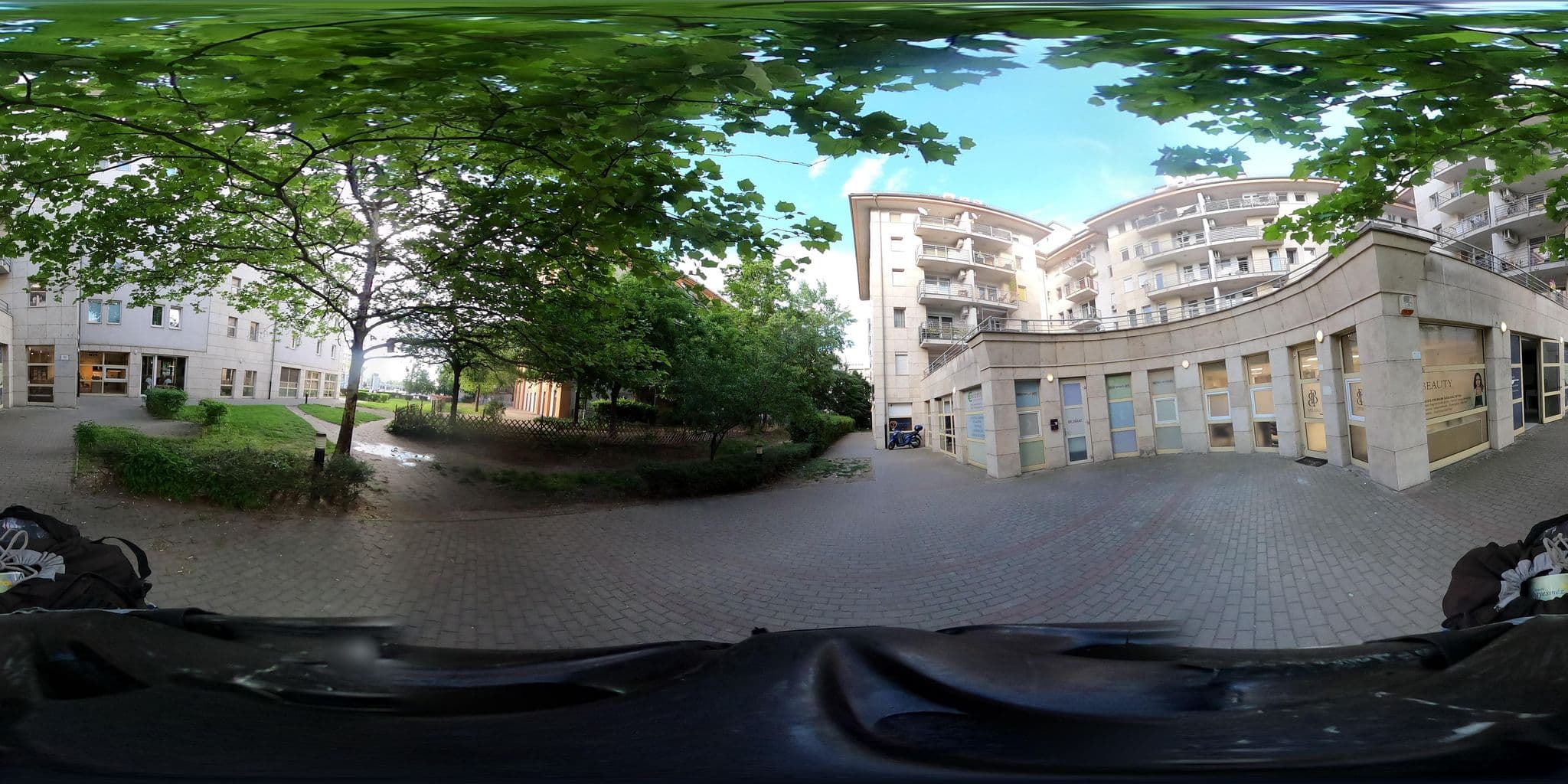 Street view near Danube Residence, Belső-Ferencváros — © grozsa11 (CC BY-SA · Mapillary)