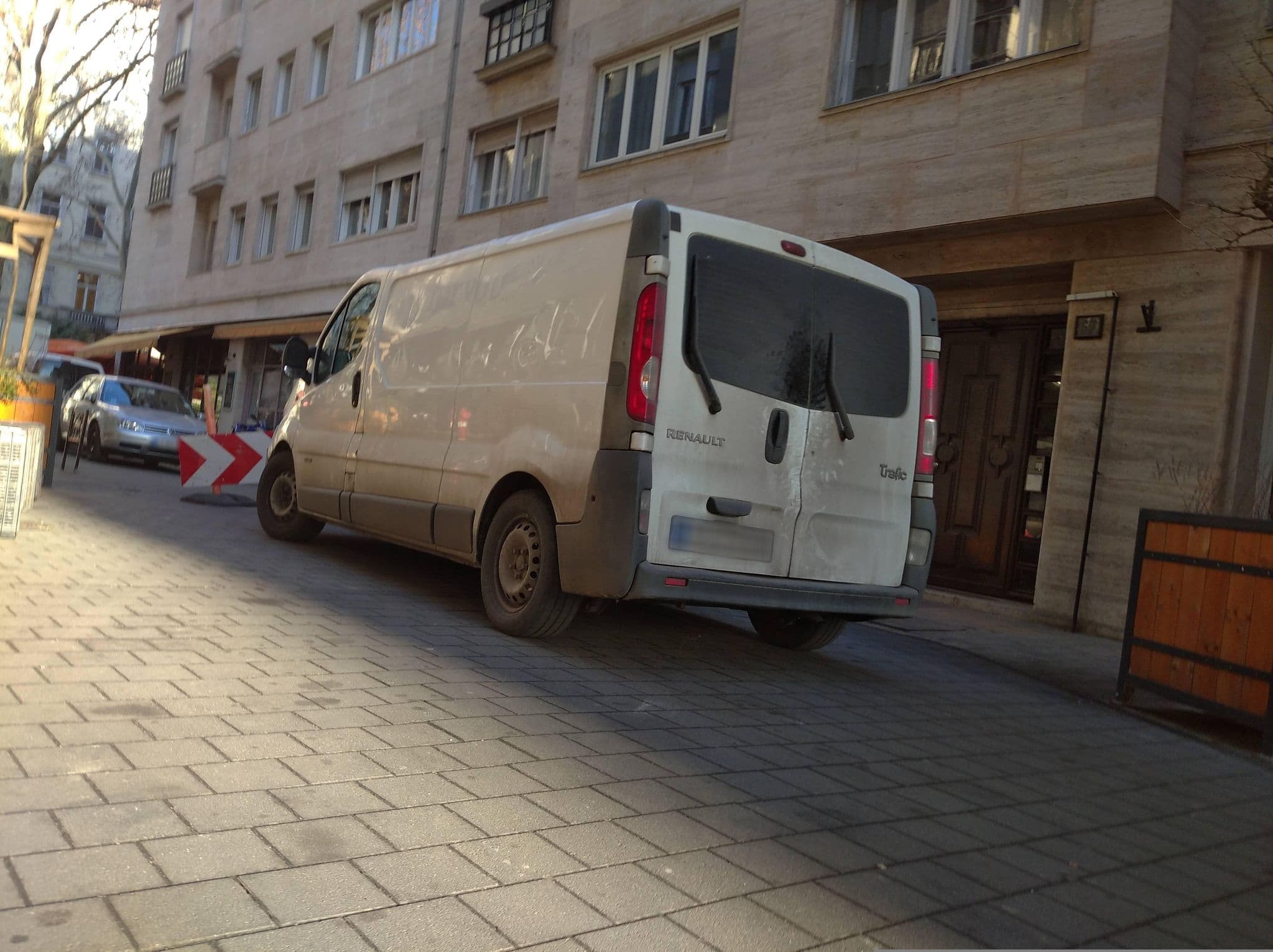 Street view near Budapest Center Opera Dream Apartment, Budapest VI. kerület — © grozsa11 (CC BY-SA · Mapillary)