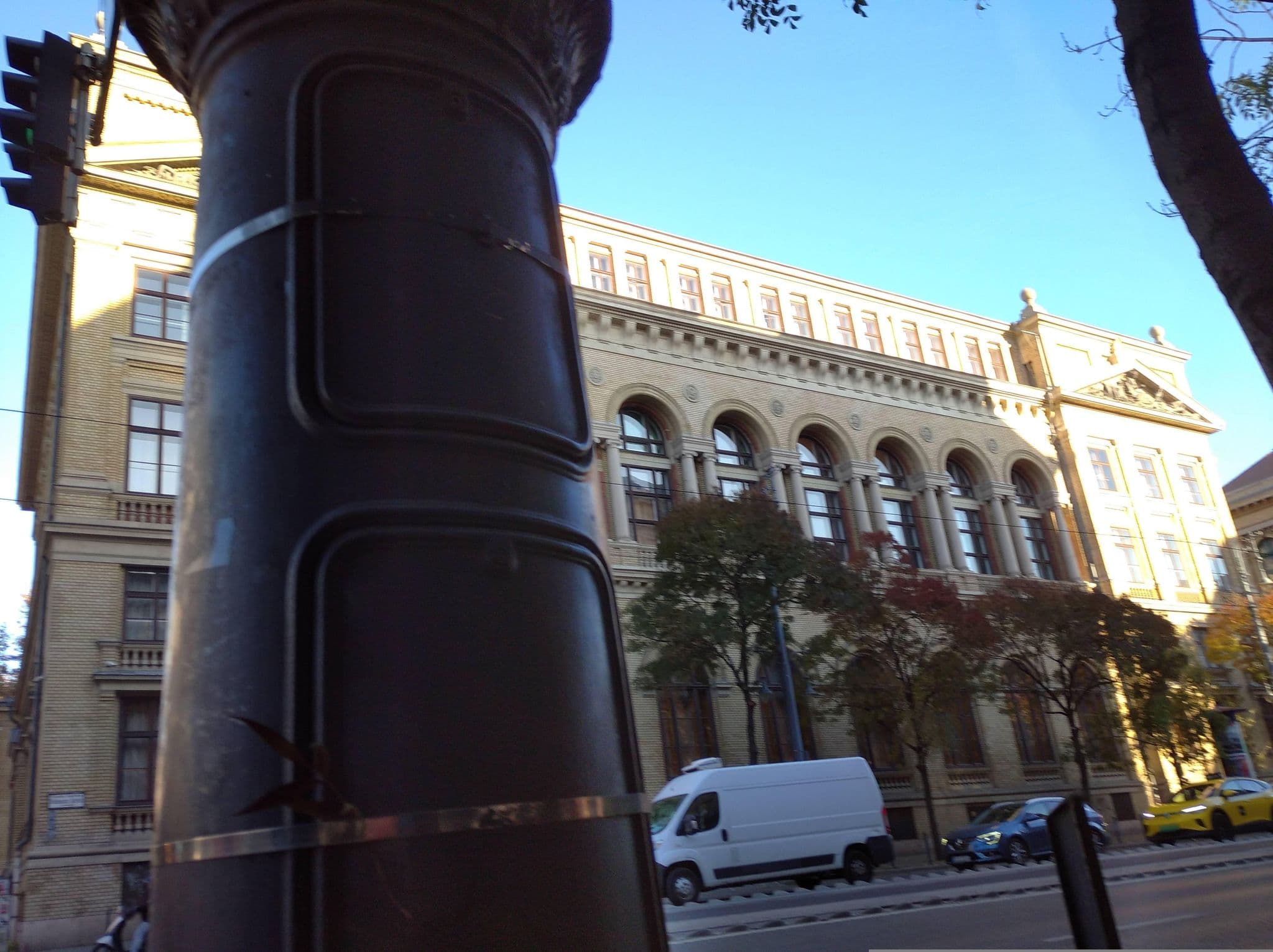 Street view near Real Apartments Magyar, Palotanegyed — © grozsa11 (CC BY-SA · Mapillary)