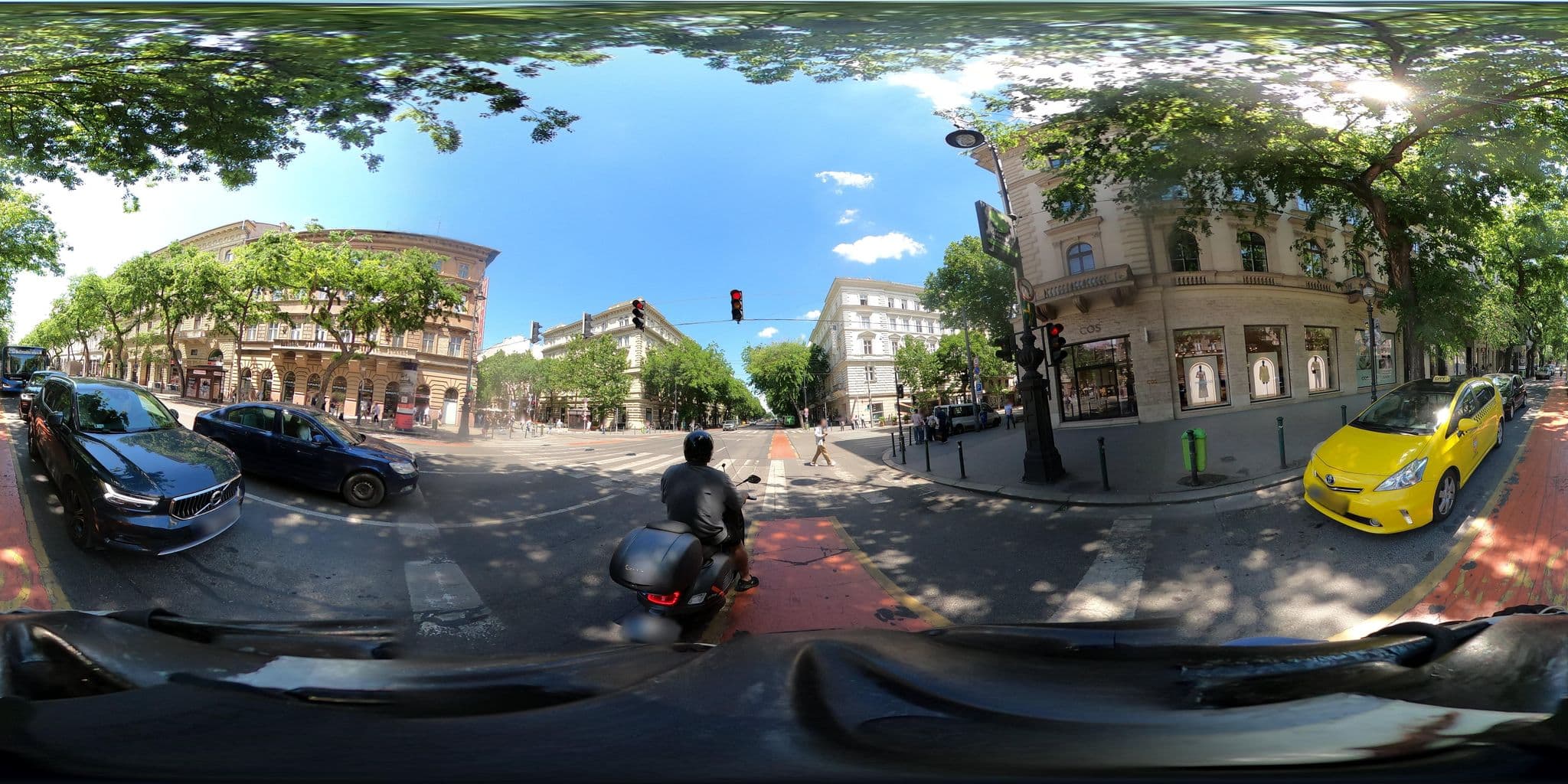 Street view near Luxury Apartment by Hi5 - Andrássy Suite, Budapest VI. kerület — © grozsa11 (CC BY-SA · Mapillary)