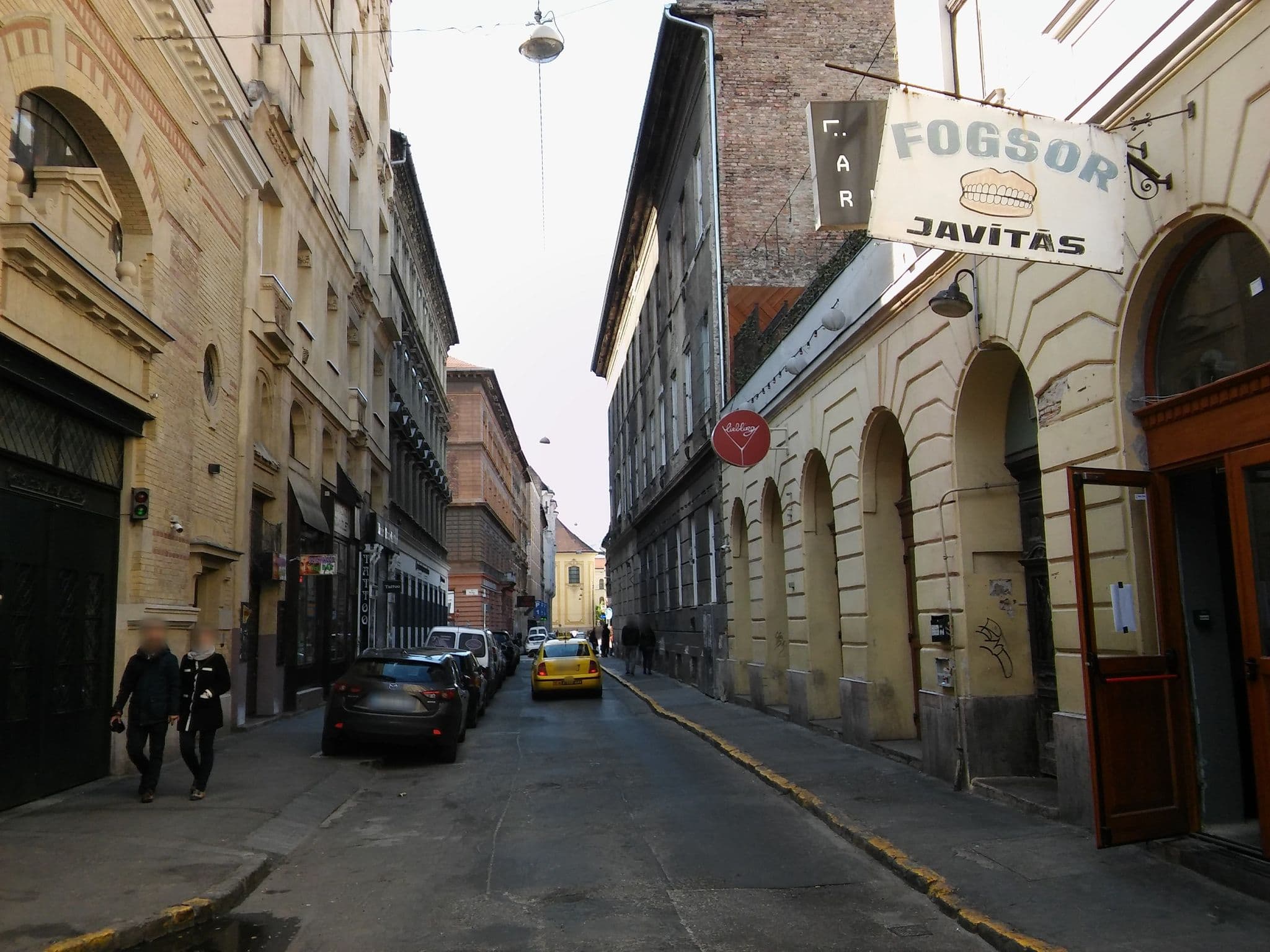 Street view near infinity Hostel, Budapest VI. kerület — © kolesajr (CC BY-SA · Mapillary)