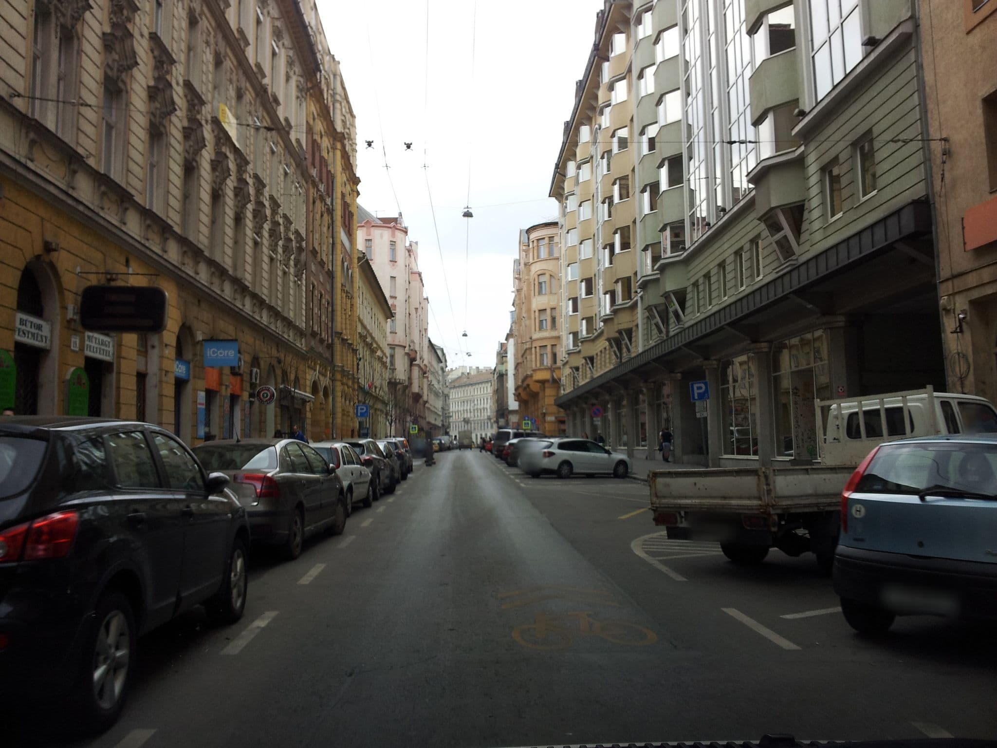 Street view near Simple Hostel Budapest, Palotanegyed — © kolesajr (CC BY-SA · Mapillary)