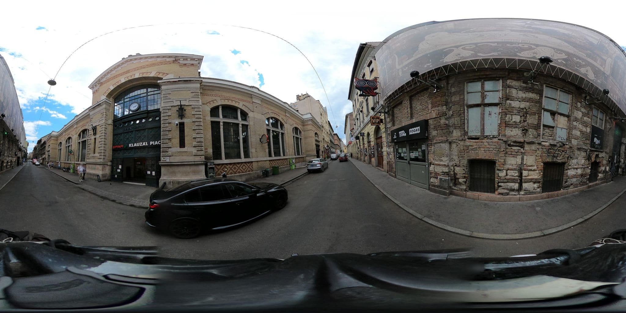 Street view near Day and Night Party Hostel, Budapest VI. kerület — © grozsa11 (CC BY-SA · Mapillary)