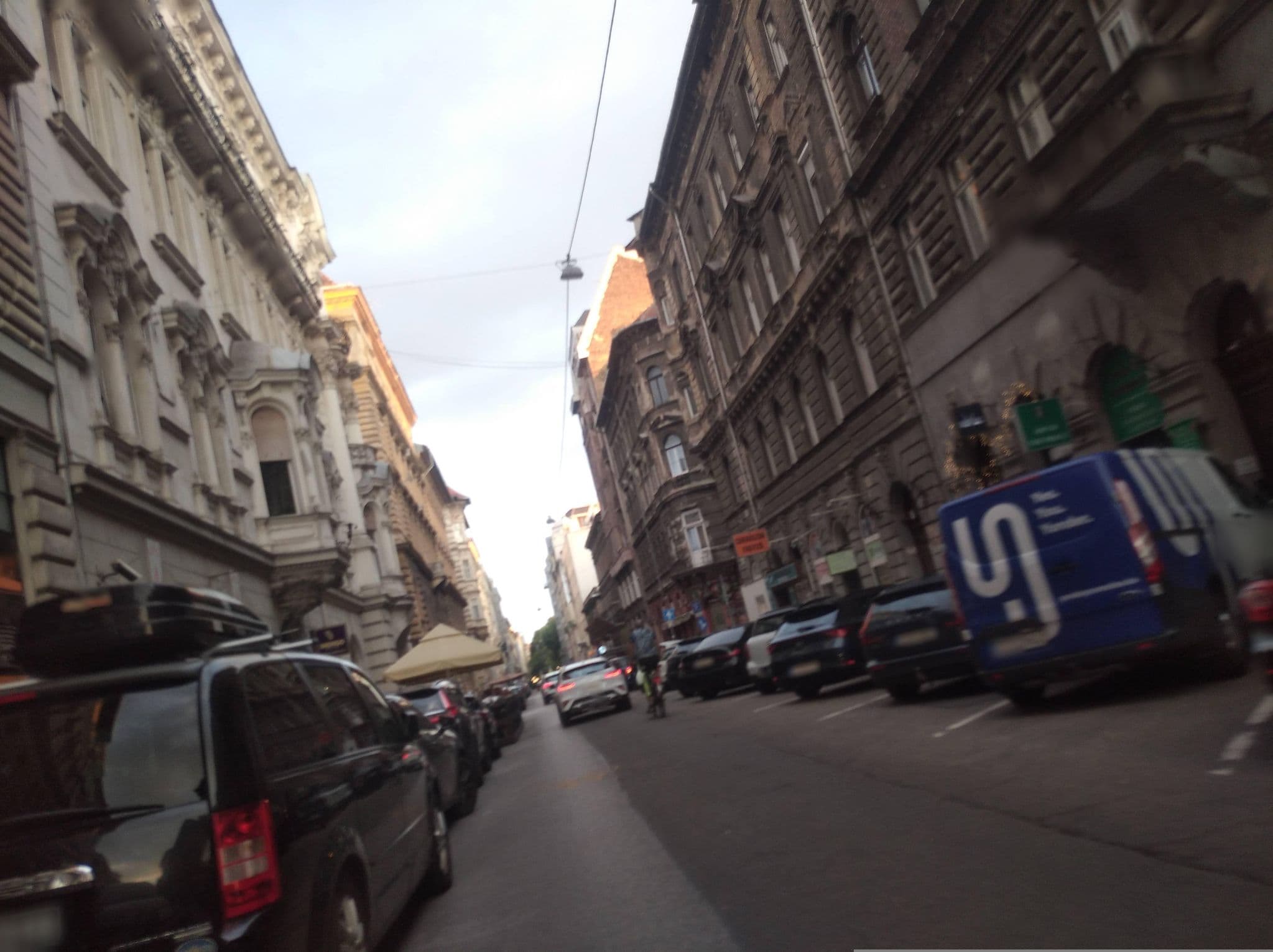 Street view near Etos Apartment, Budapest VI. kerület — © grozsa11 (CC BY-SA · Mapillary)