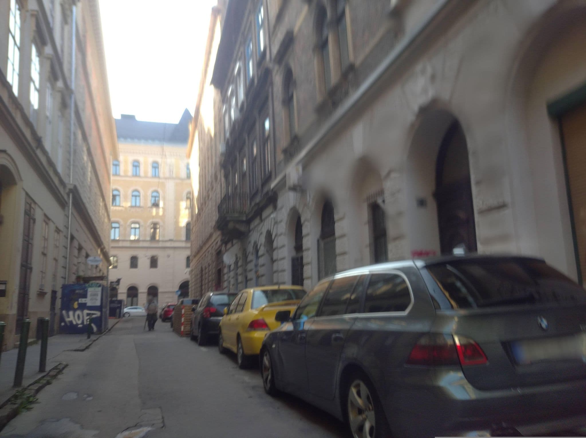 Street view near Becsei Panzió, Budapest VI. kerület — © grozsa11 (CC BY-SA · Mapillary)
