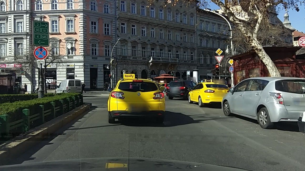 Street view near Like Home - Opera Apartments, Budapest VI. kerület — © vst (CC BY-SA · Mapillary)