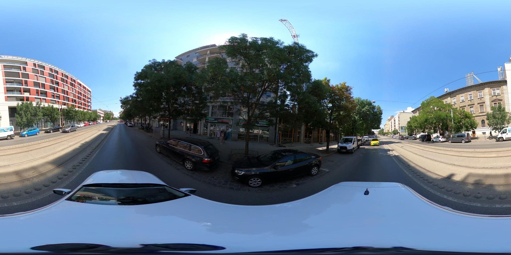Street view near Pedro Vanguard Apartments, Újlipótváros — © vst (CC BY-SA · Mapillary)