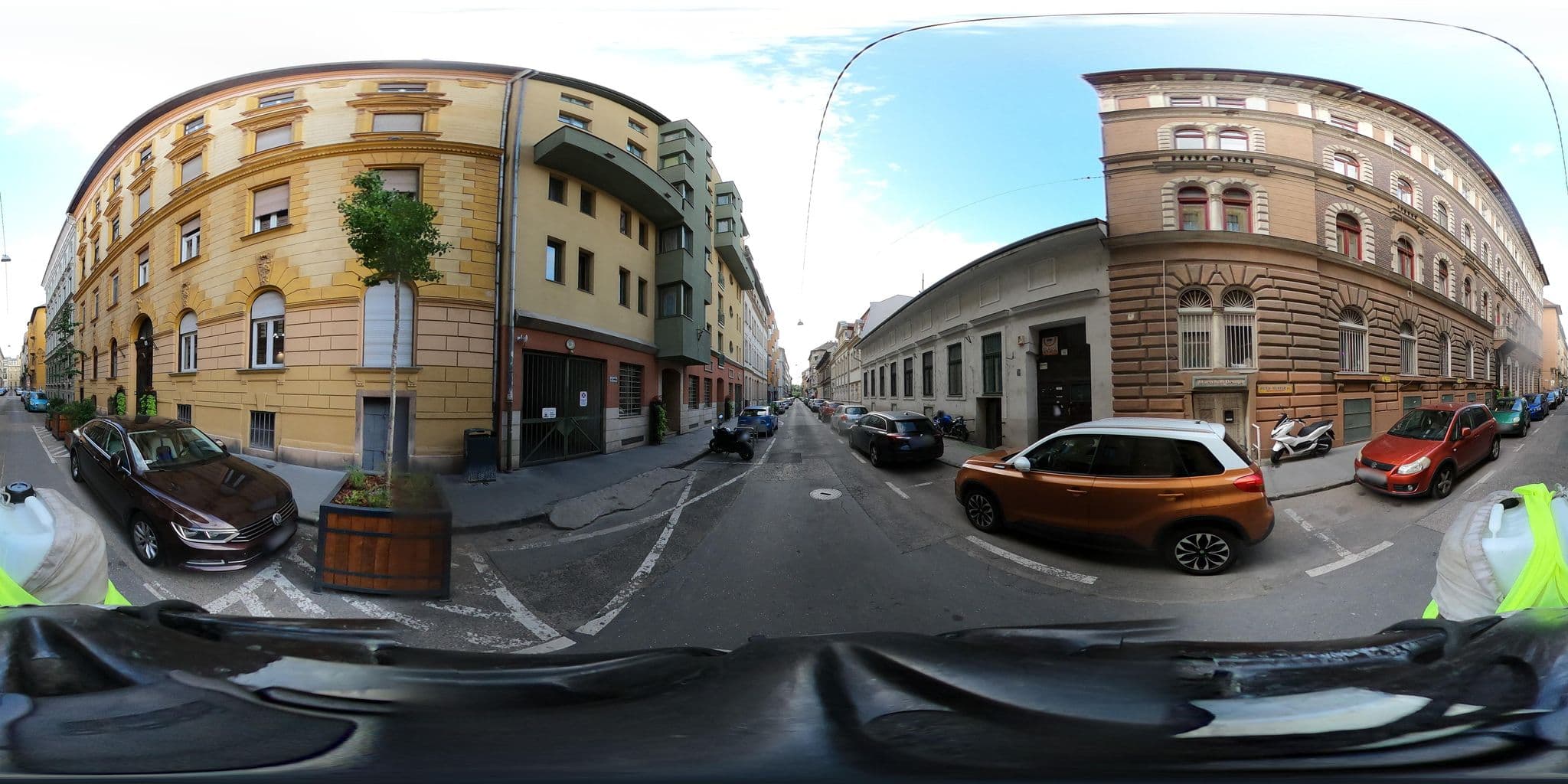 Street view near Budapest Central Kodaly, Budapest VI. kerület — © grozsa11 (CC BY-SA · Mapillary)