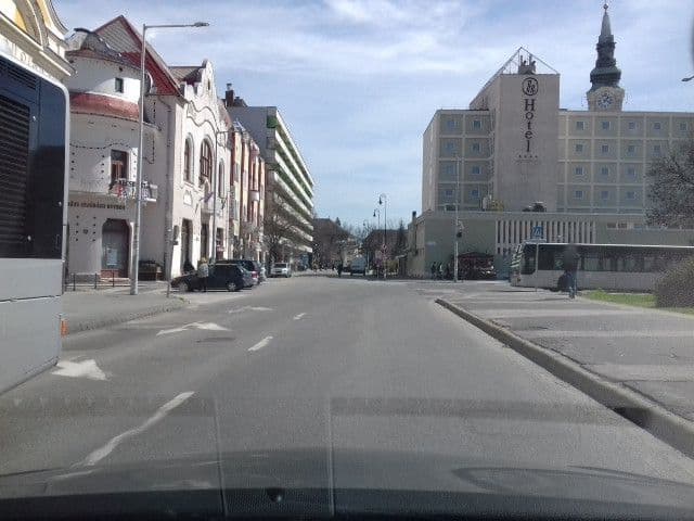 Street view near Rom Mini Hotel, Kecskemét — © vst (CC BY-SA · Mapillary)
