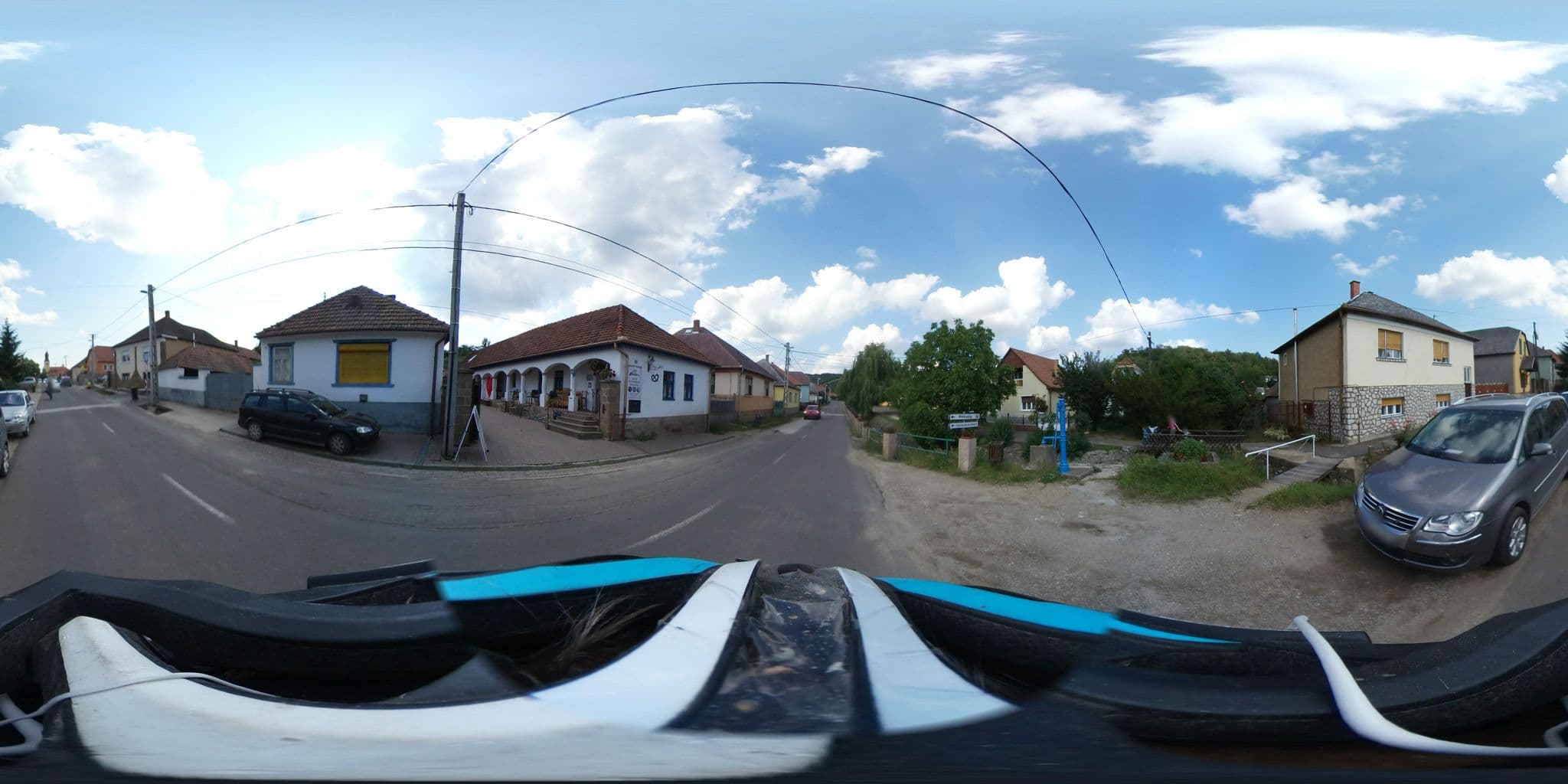 Street view near Kakukkfű Barlang Vendégház Noszvaj, Felsőtárkány — © trackman (CC BY-SA · Mapillary)