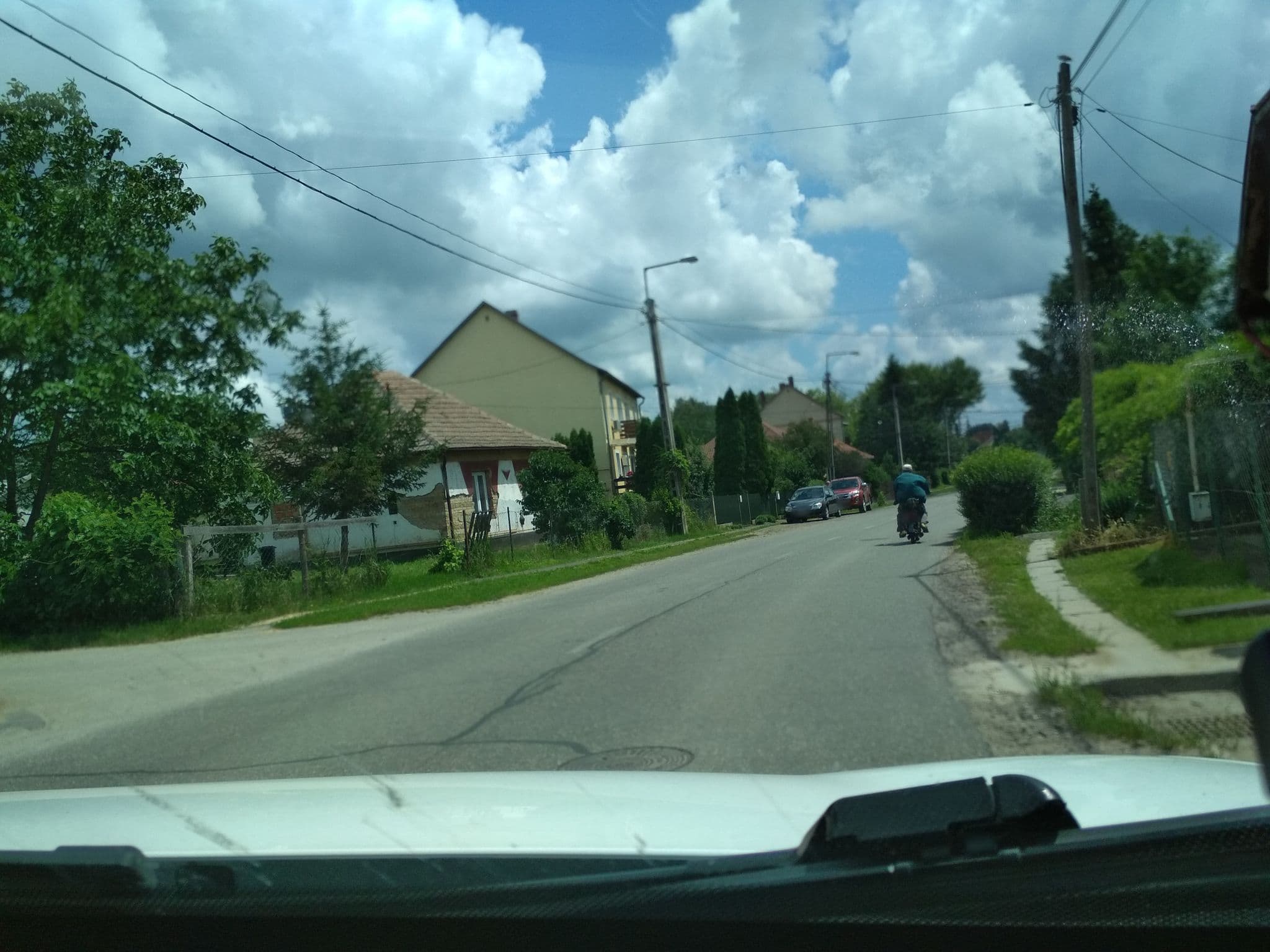 Street view near Apartman Tavi-Lak Tiszafüred, Tiszafüred — © pememejot (CC BY-SA · Mapillary)
