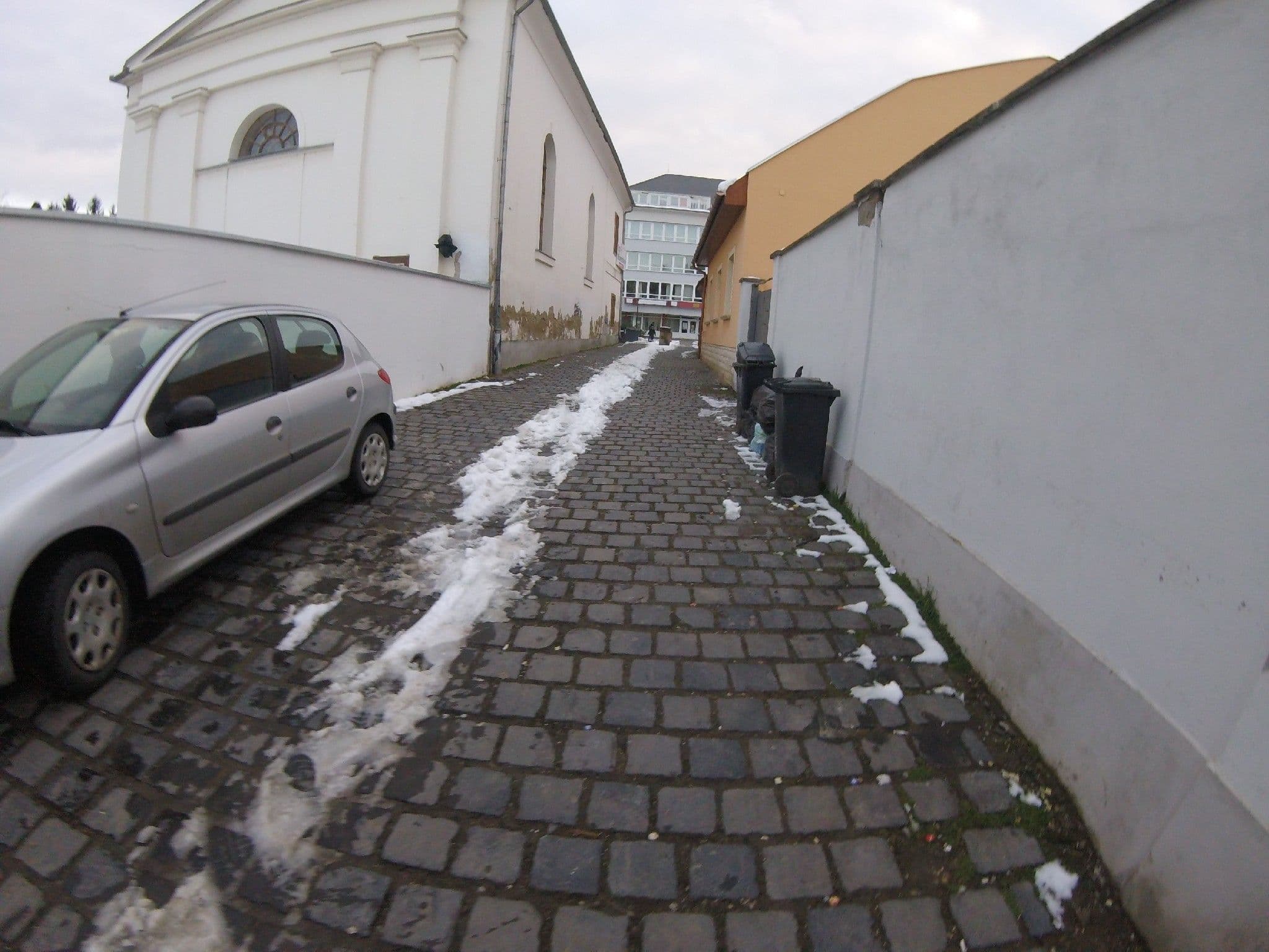 Street view near Demetrovics Udvarház, Eger — © utvonalfelmeresek (CC BY-SA · Mapillary)