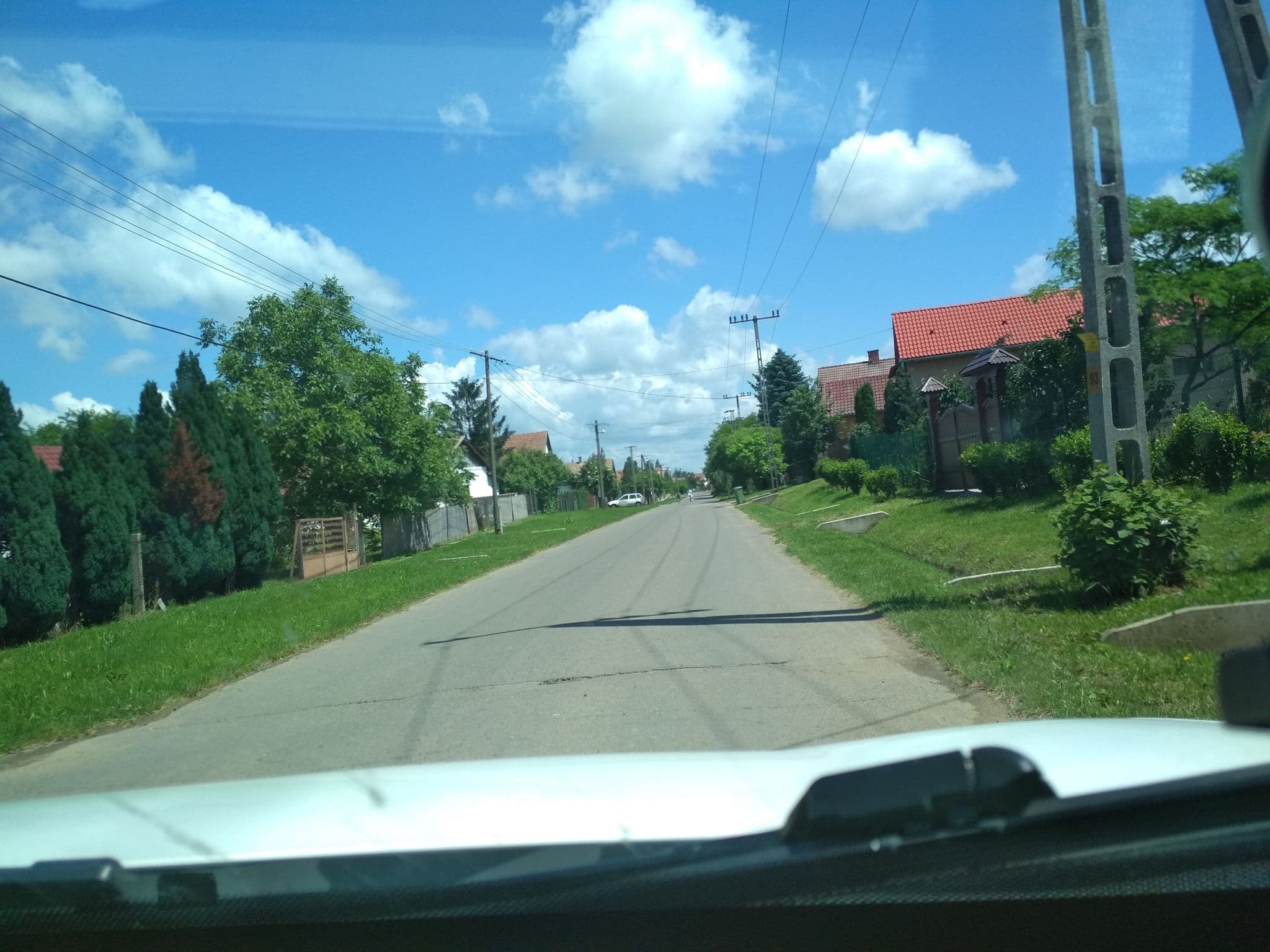 Street view near Ezüst-ház Abádszalók, Abádszalók — © pememejot (CC BY-SA · Mapillary)