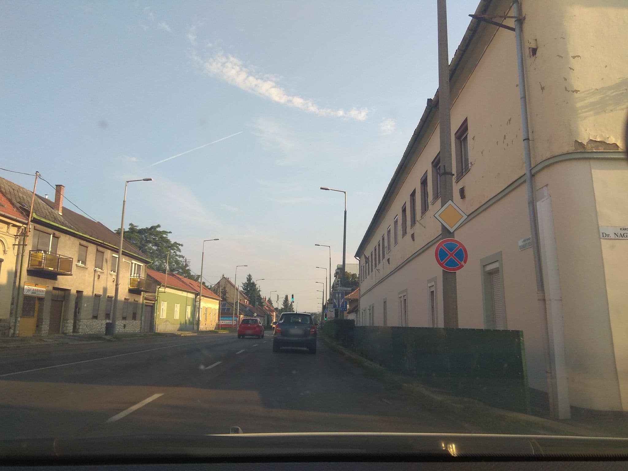 Street view near Azúr Apartman, Eger — © dyaz (CC BY-SA · Mapillary)