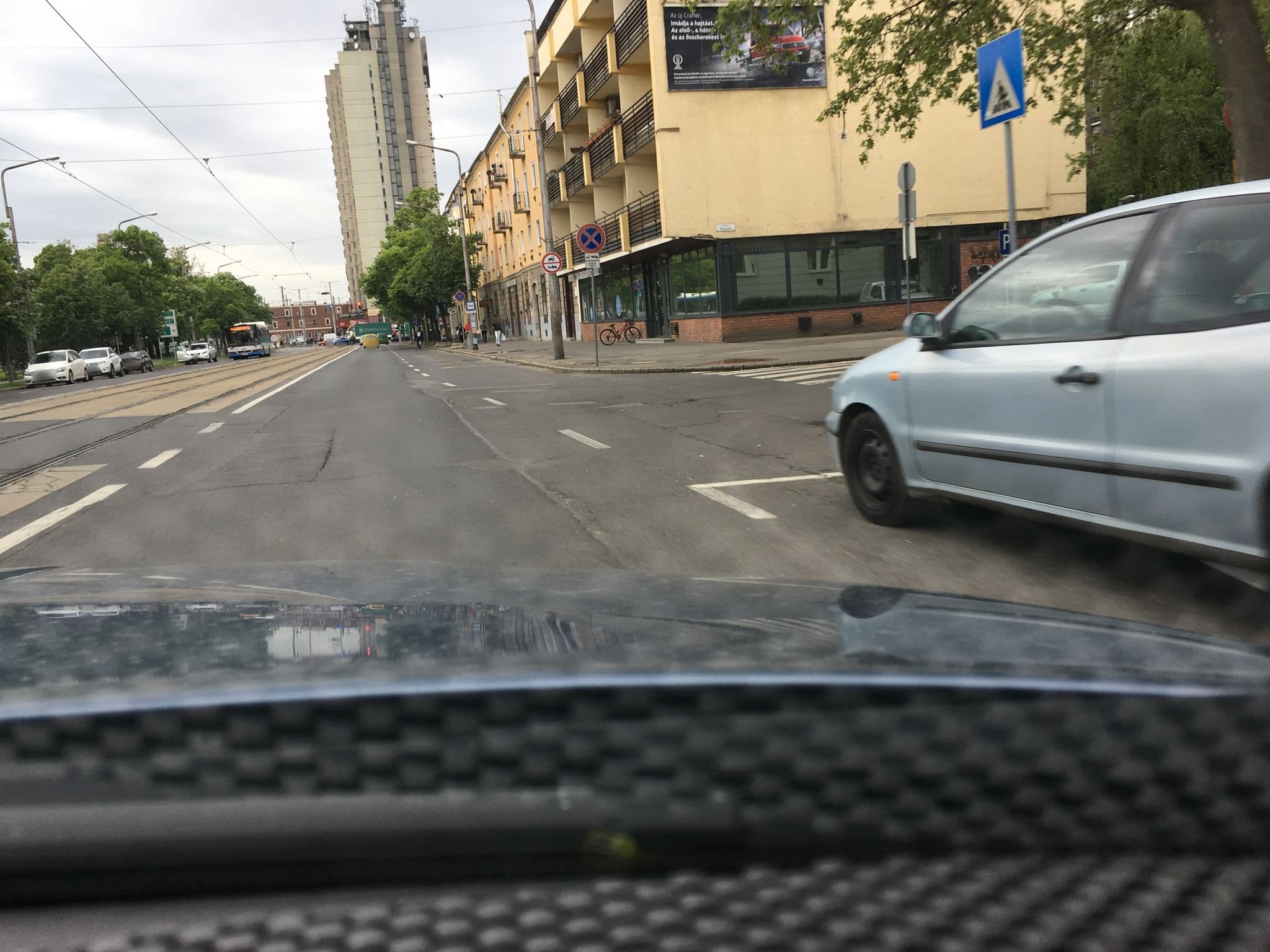 Street view near Szent Miklós Görögkatolikus Diákotthon, Debrecen — © zsolt (CC BY-SA · Mapillary)