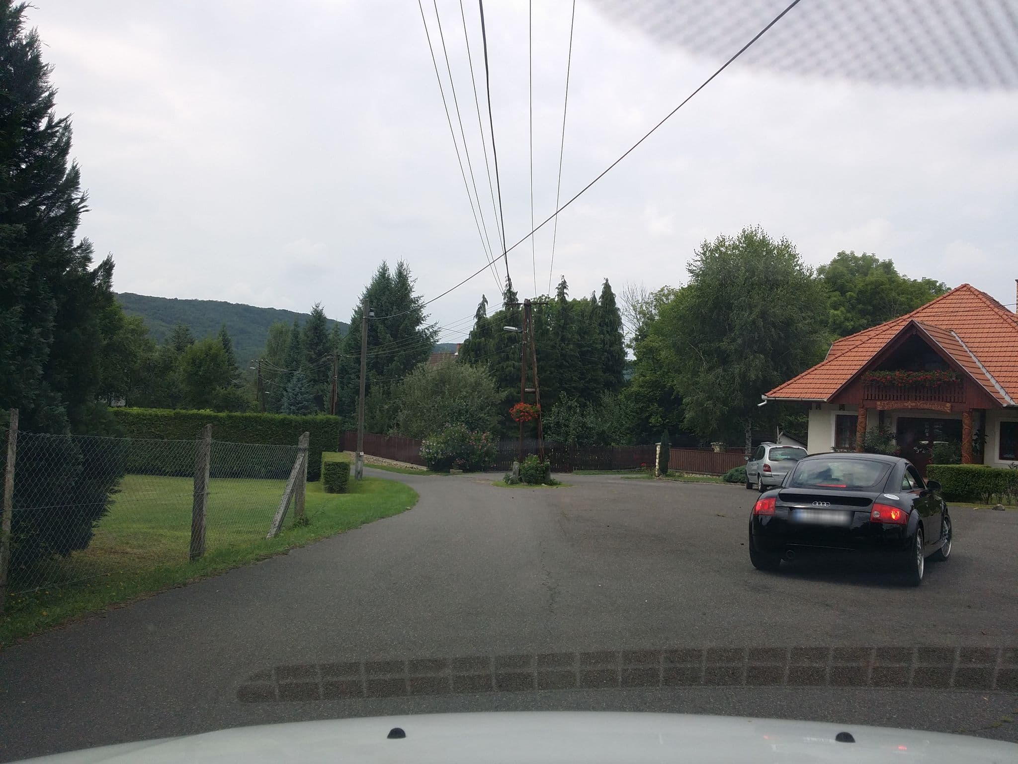 Street view near Trófeás Vendégház, Gönc — © utvonalfelmeresek (CC BY-SA · Mapillary)