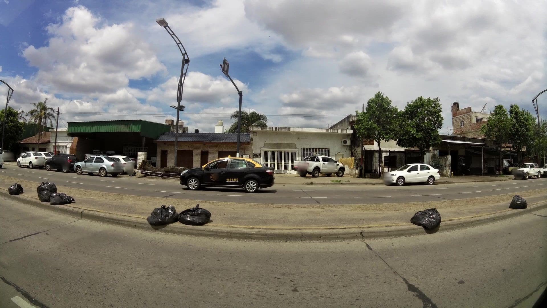 Street view near Hotel Boulevard Bed and Breakfast, Rosario — © kaartcam (CC BY-SA · Mapillary)