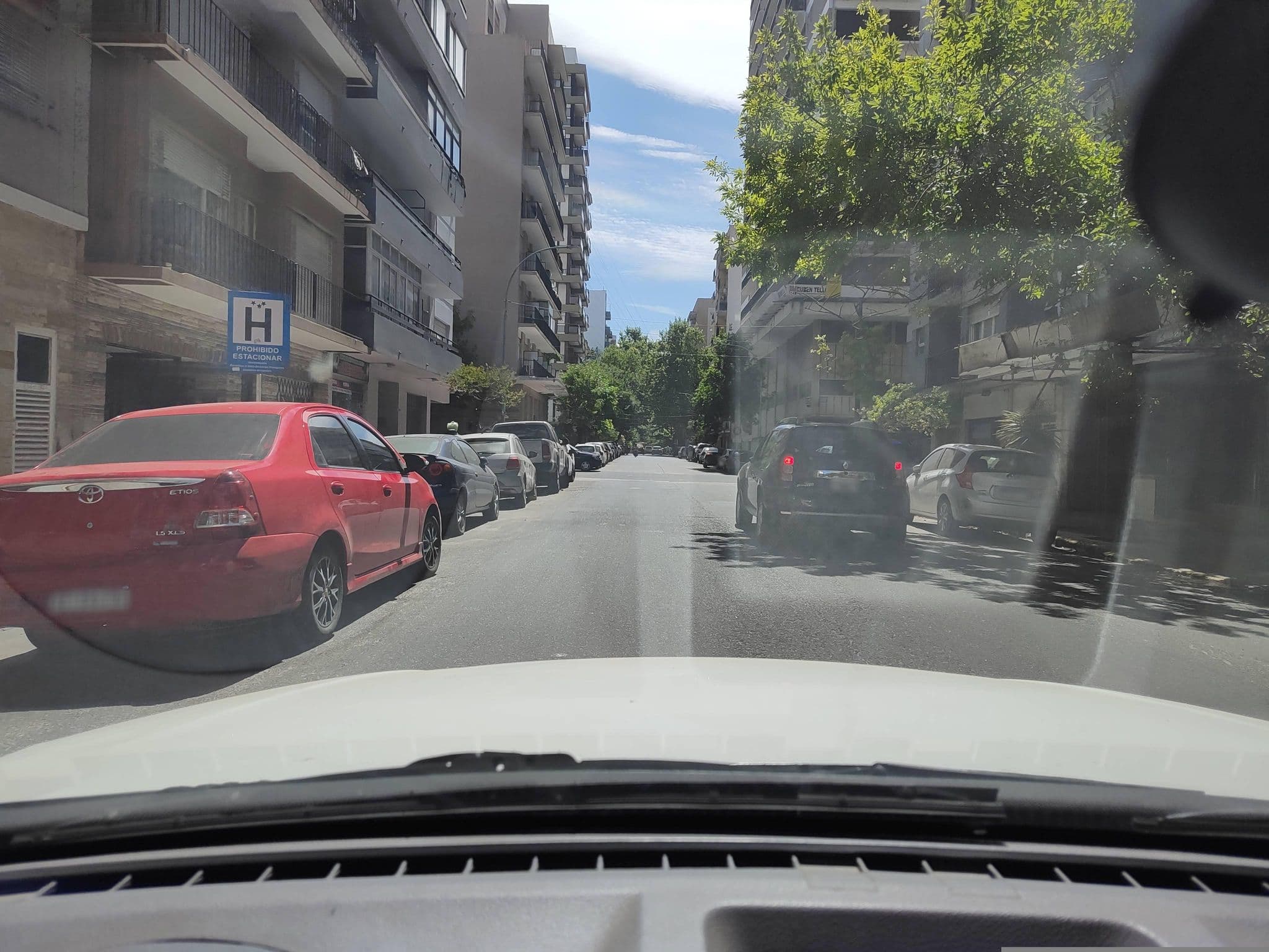 Street view near Hotel Pago De Los Arroyos, Mar del Plata — © Kaart_Local (CC BY-SA · Mapillary)