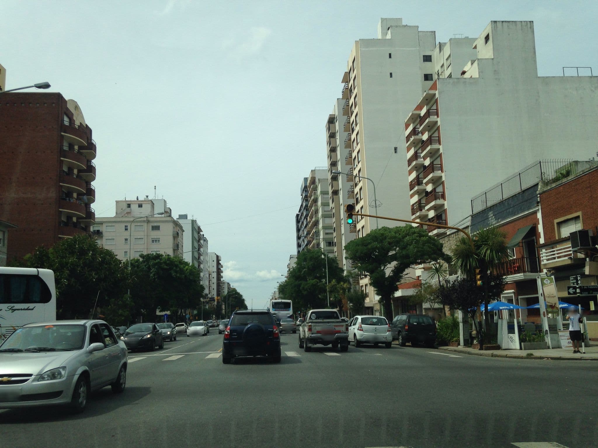 Street view near Hotel 24 de Noviembre, Mar del Plata — © maryann (CC BY-SA · Mapillary)
