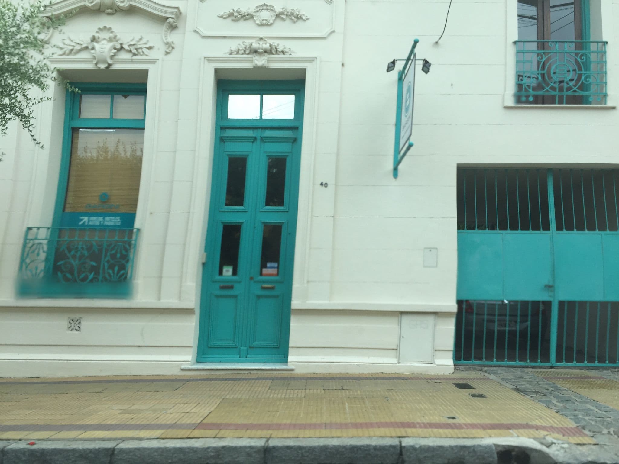 Street view near Bar Suites, Tandil — © nicolas17 (CC BY-SA · Mapillary)
